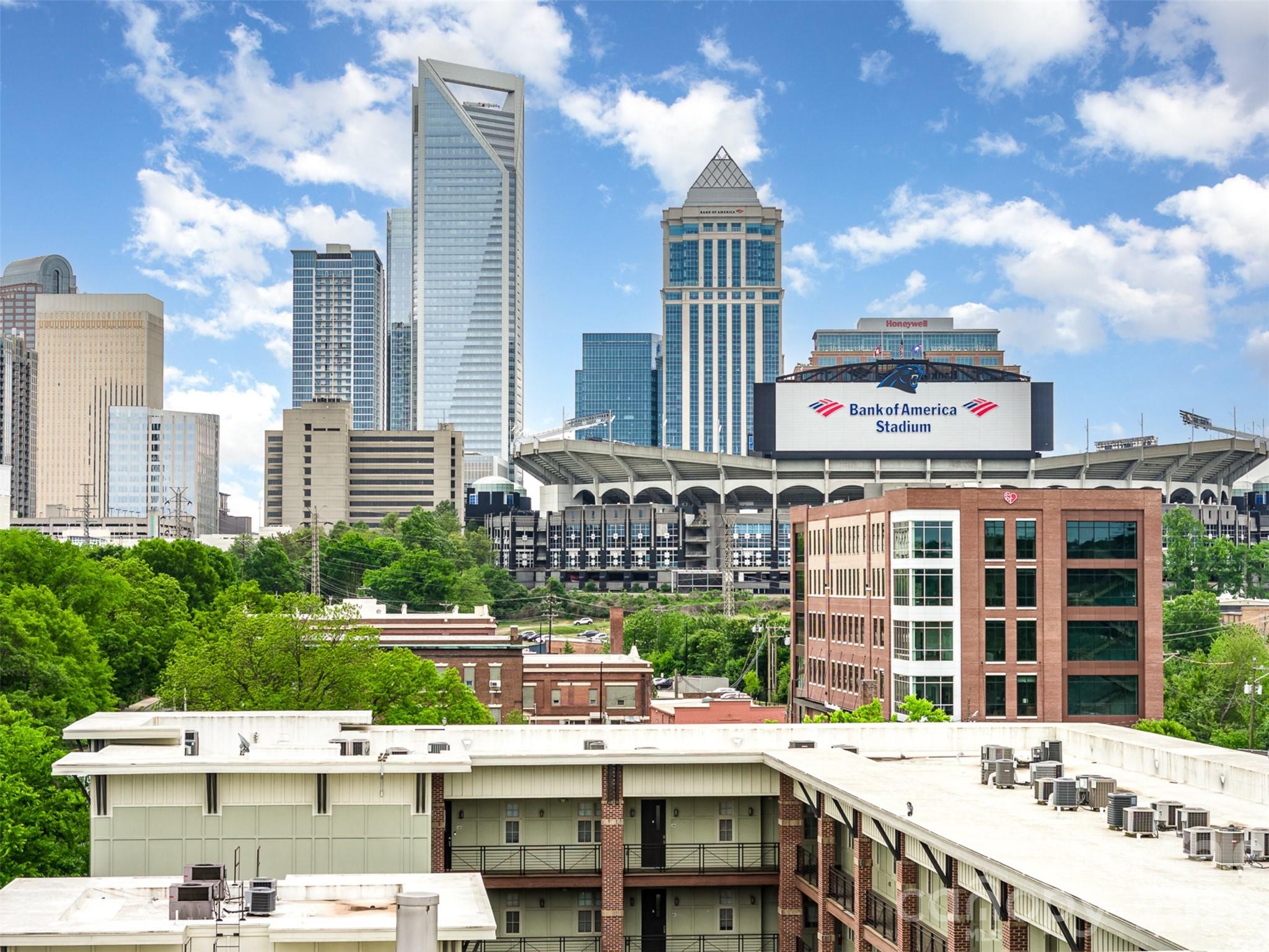 1101 W 1st Street #307 — Charlotte
