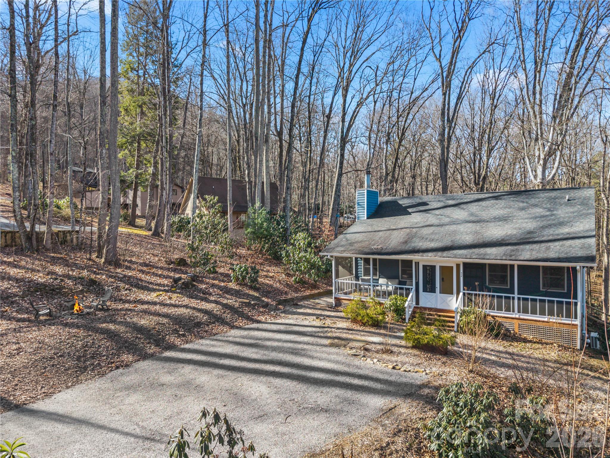 52 Treanors Place — Maggie Valley