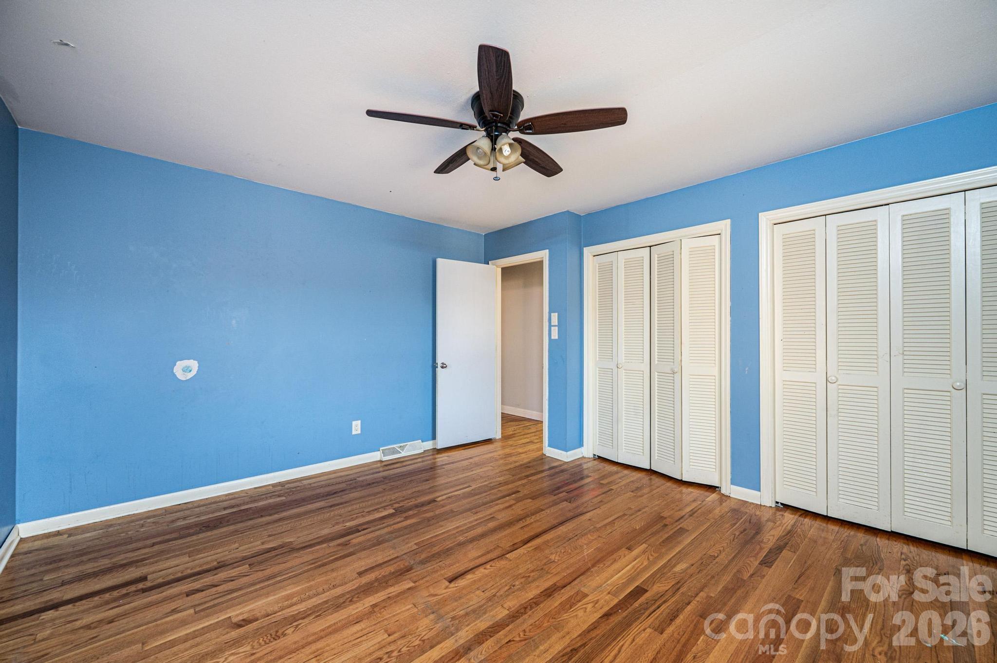 620 Diamondhead Drive NE — Lenoir