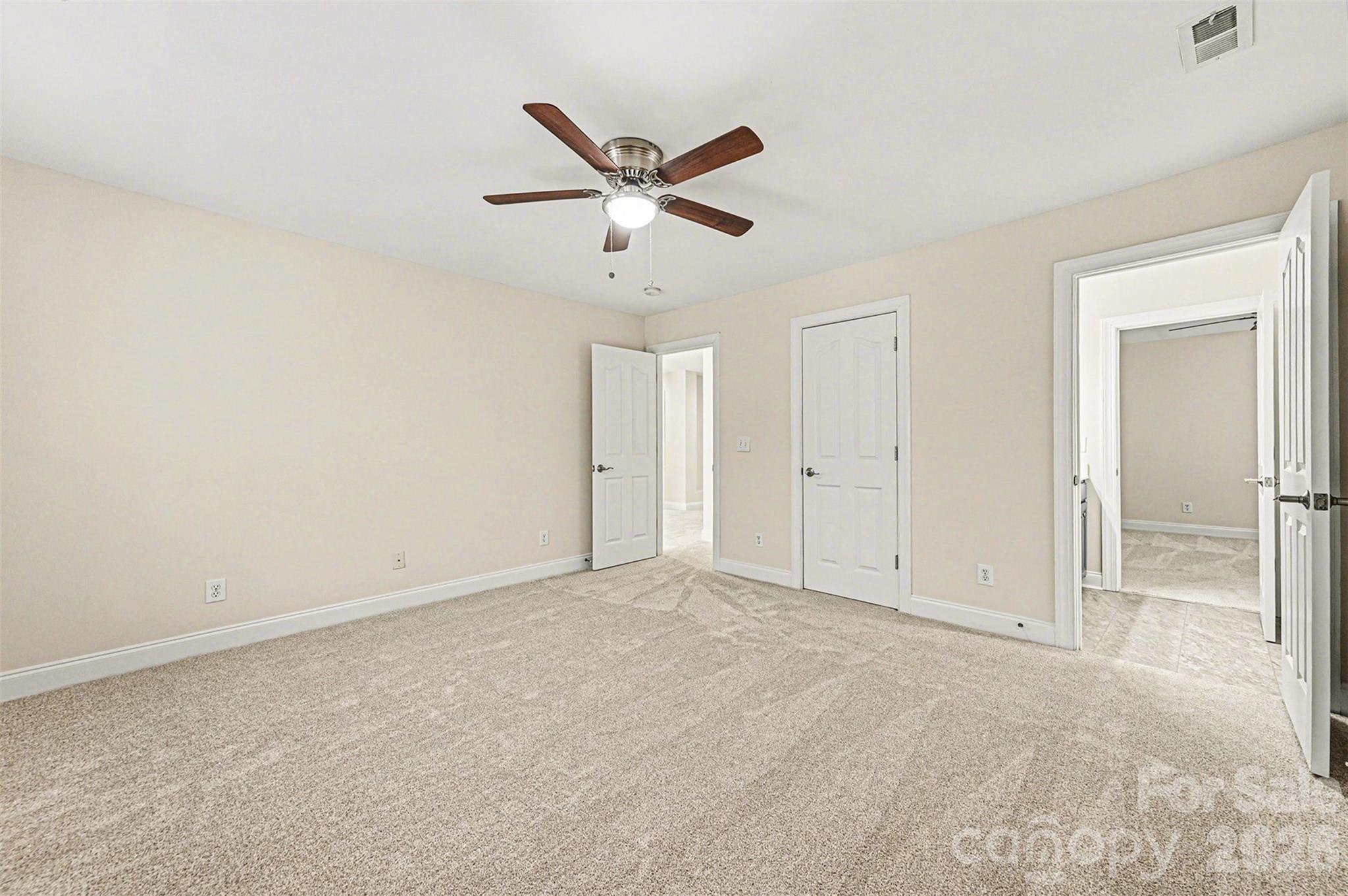 1305 Linden Glen Drive — Matthews