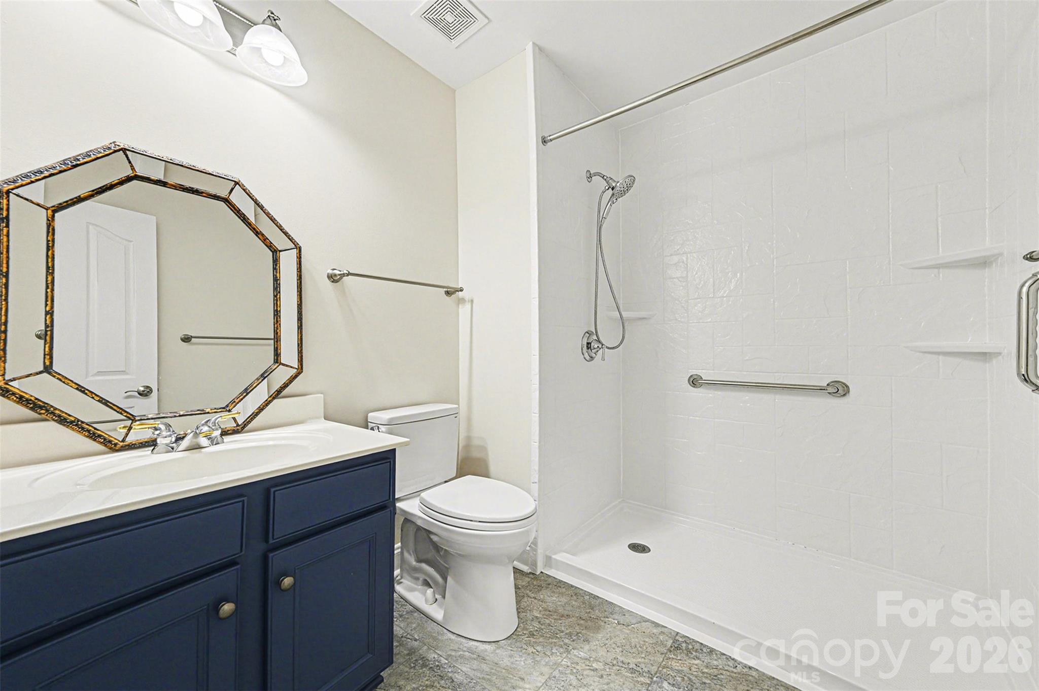 1305 Linden Glen Drive — Matthews