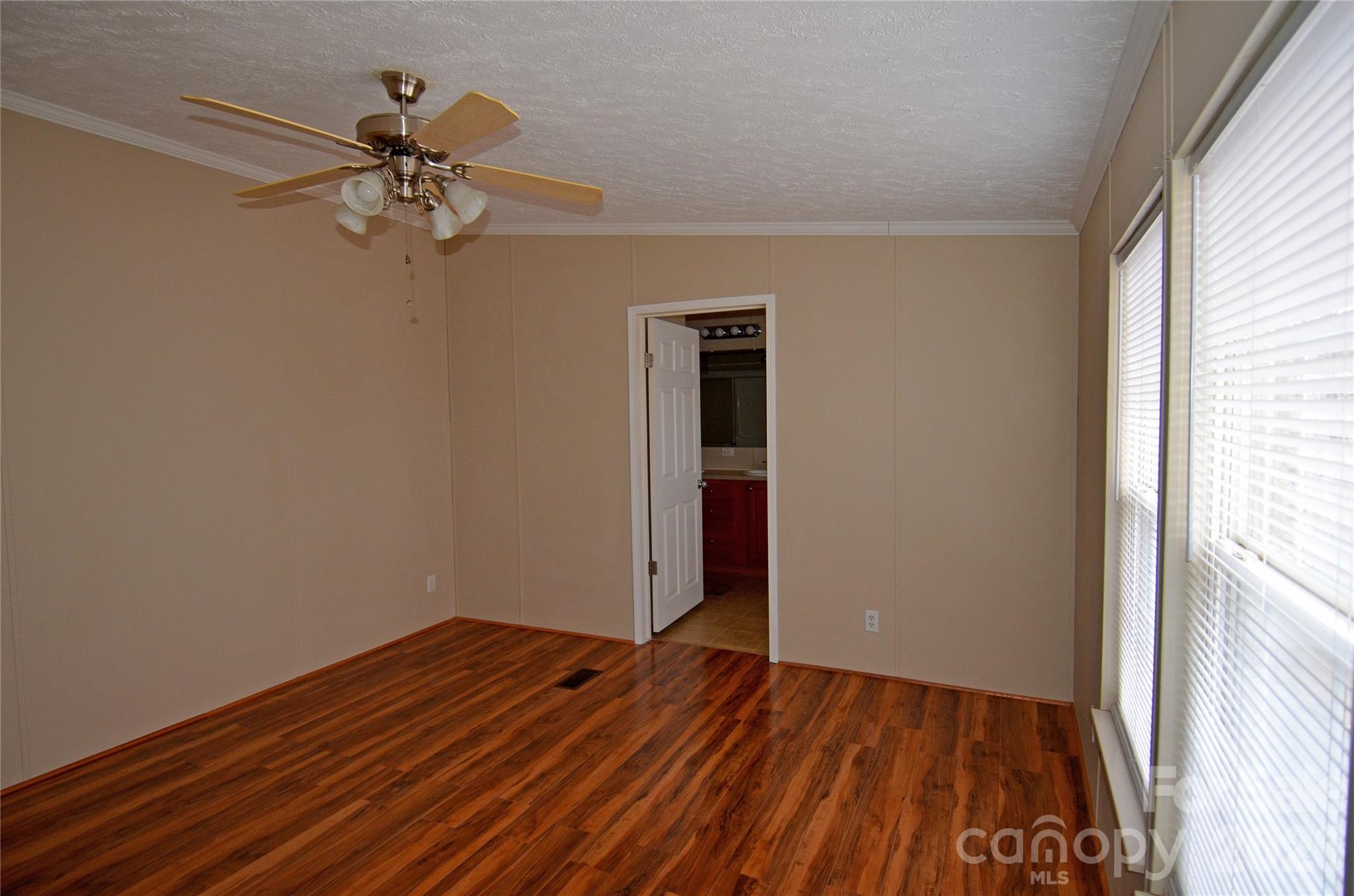 73 Walton Place Drive — Nebo
