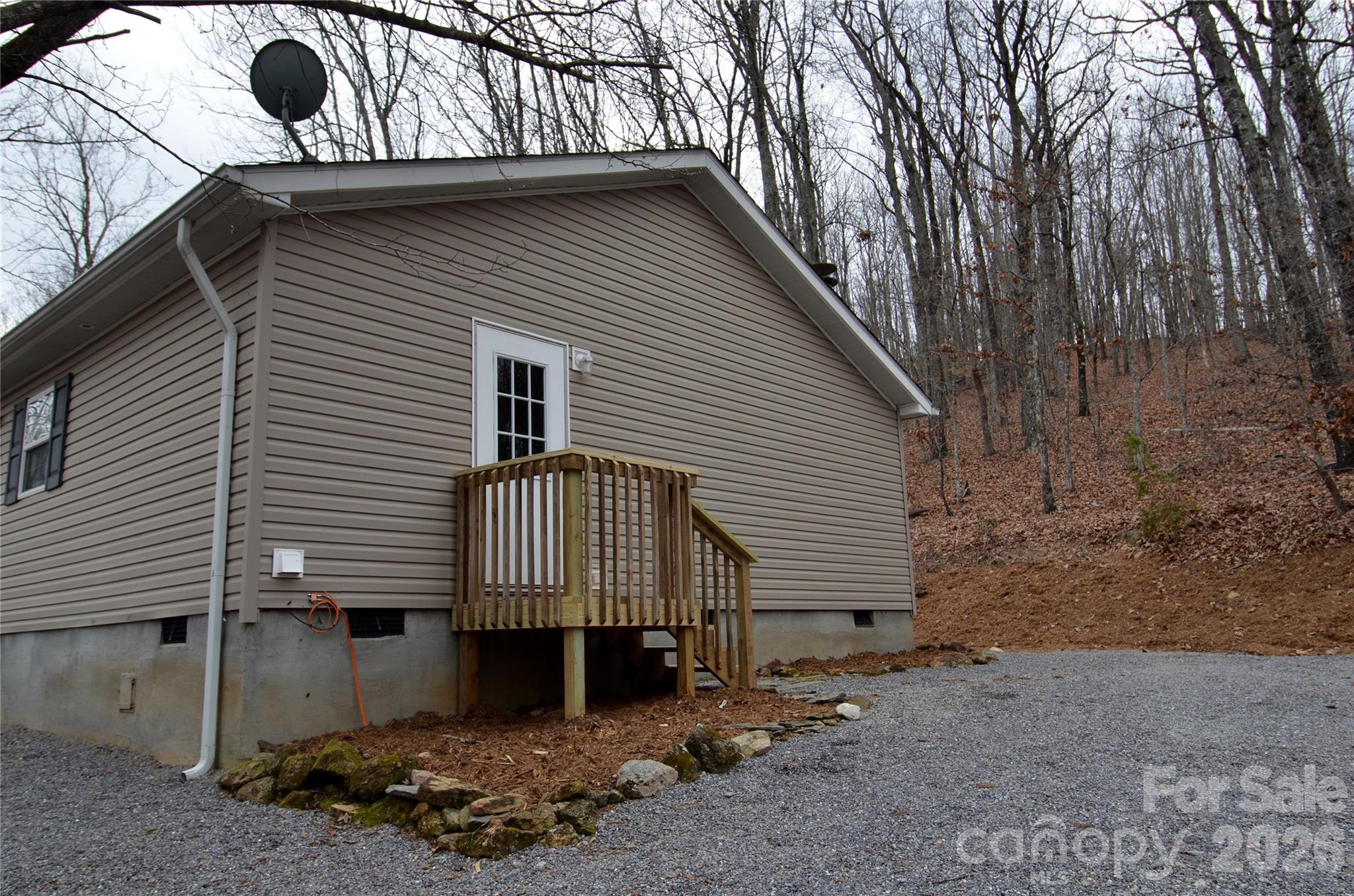 73 Walton Place Drive — Nebo