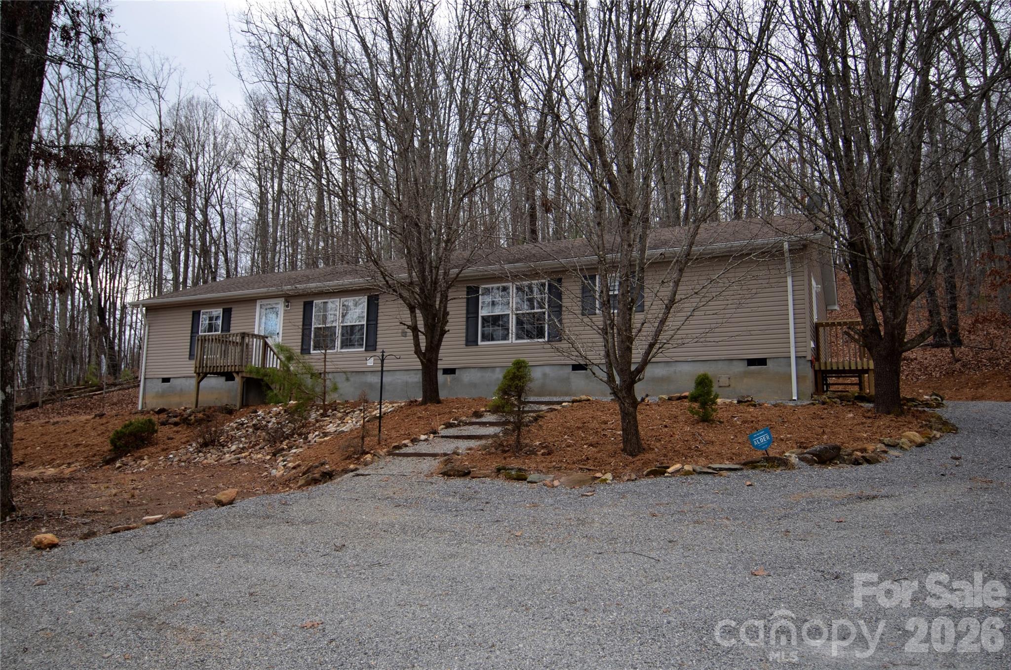 73 Walton Place Drive — Nebo