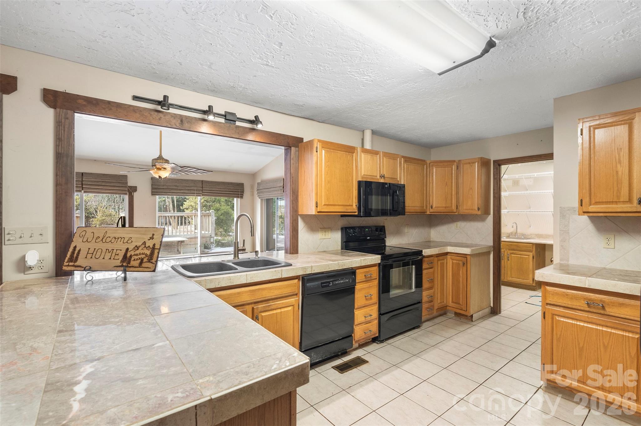 1842 Rock Springs Circle — Denver