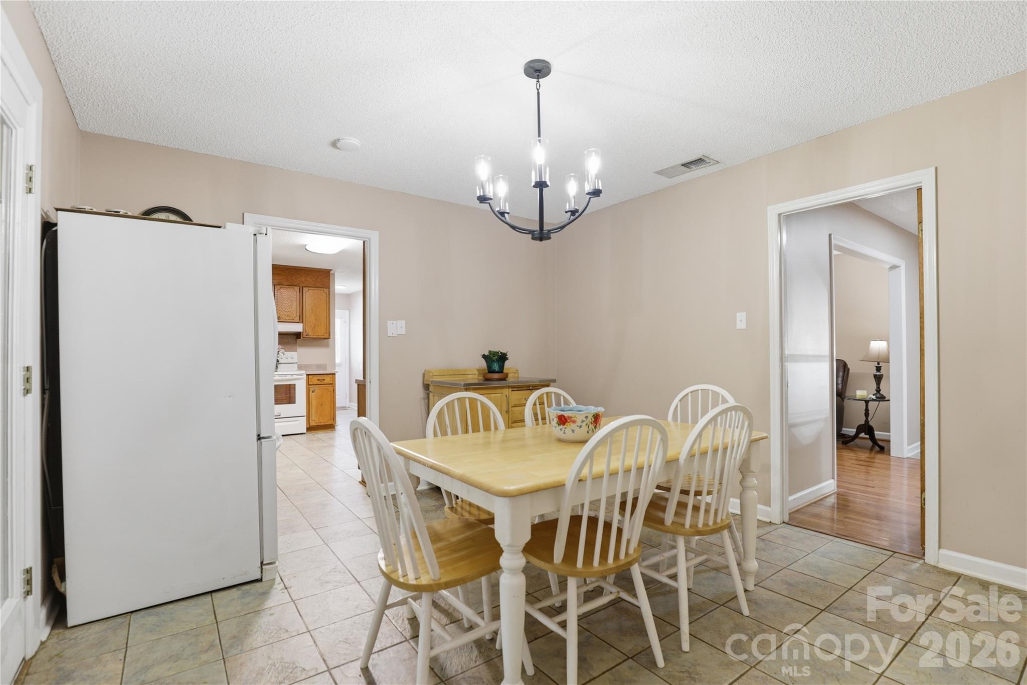 125 Southwood Park Road — Mooresville