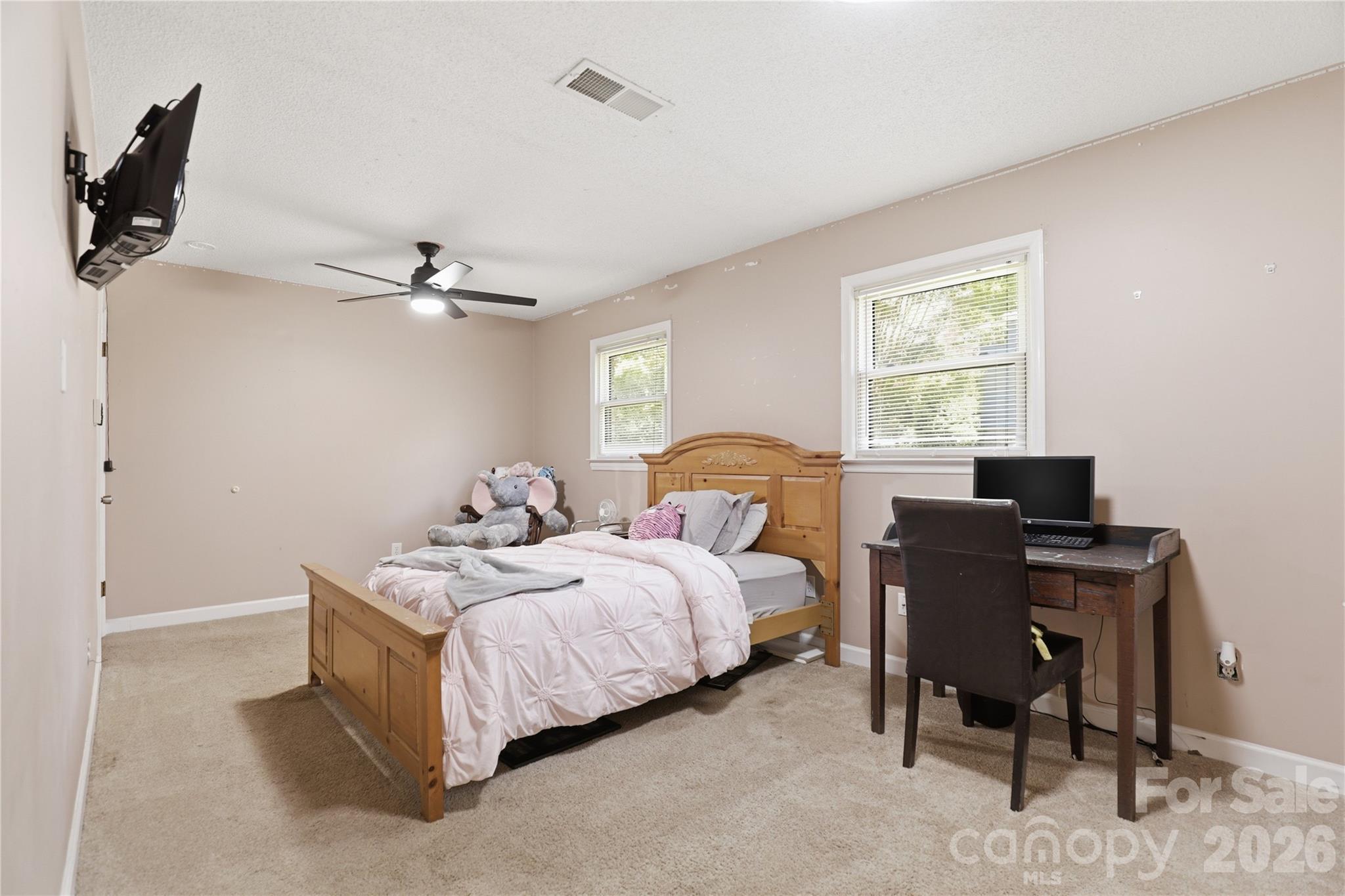 125 Southwood Park Road — Mooresville