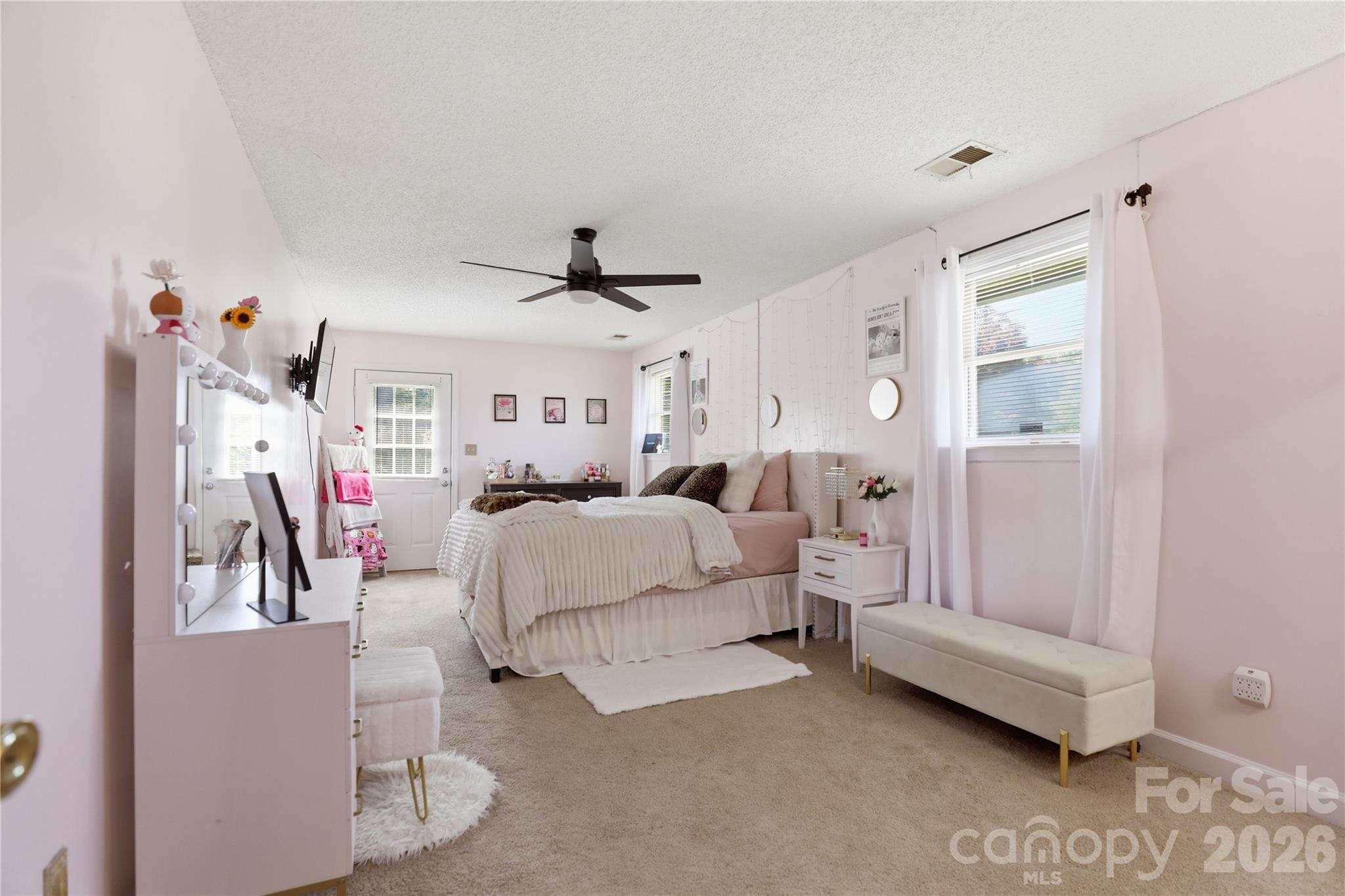 125 Southwood Park Road — Mooresville