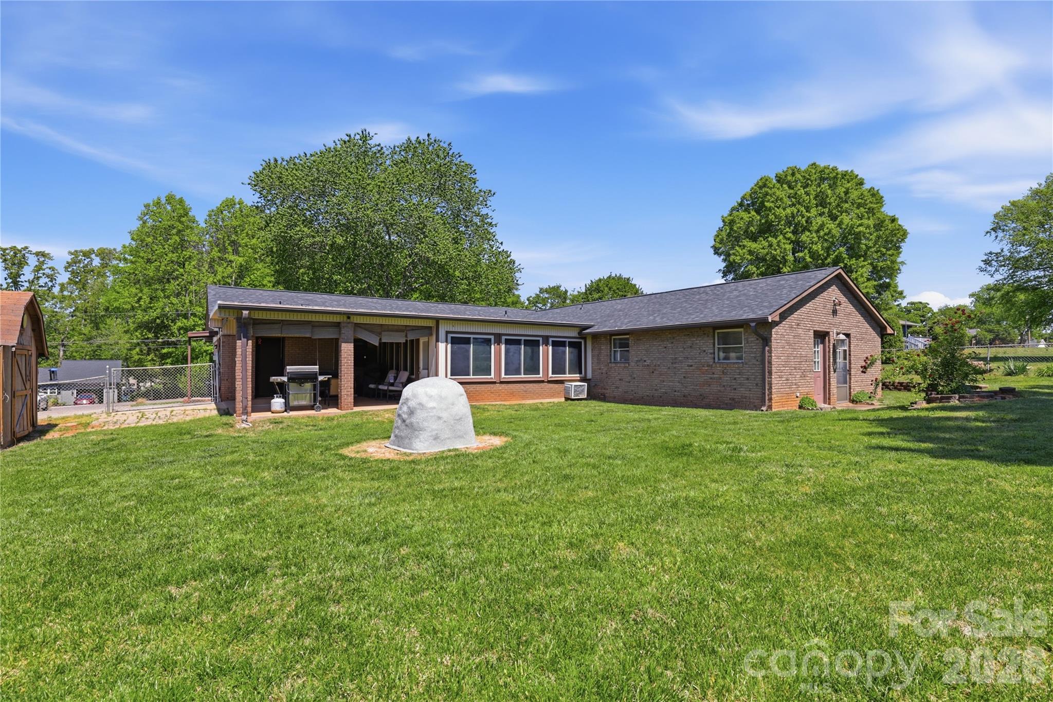 125 Southwood Park Road — Mooresville