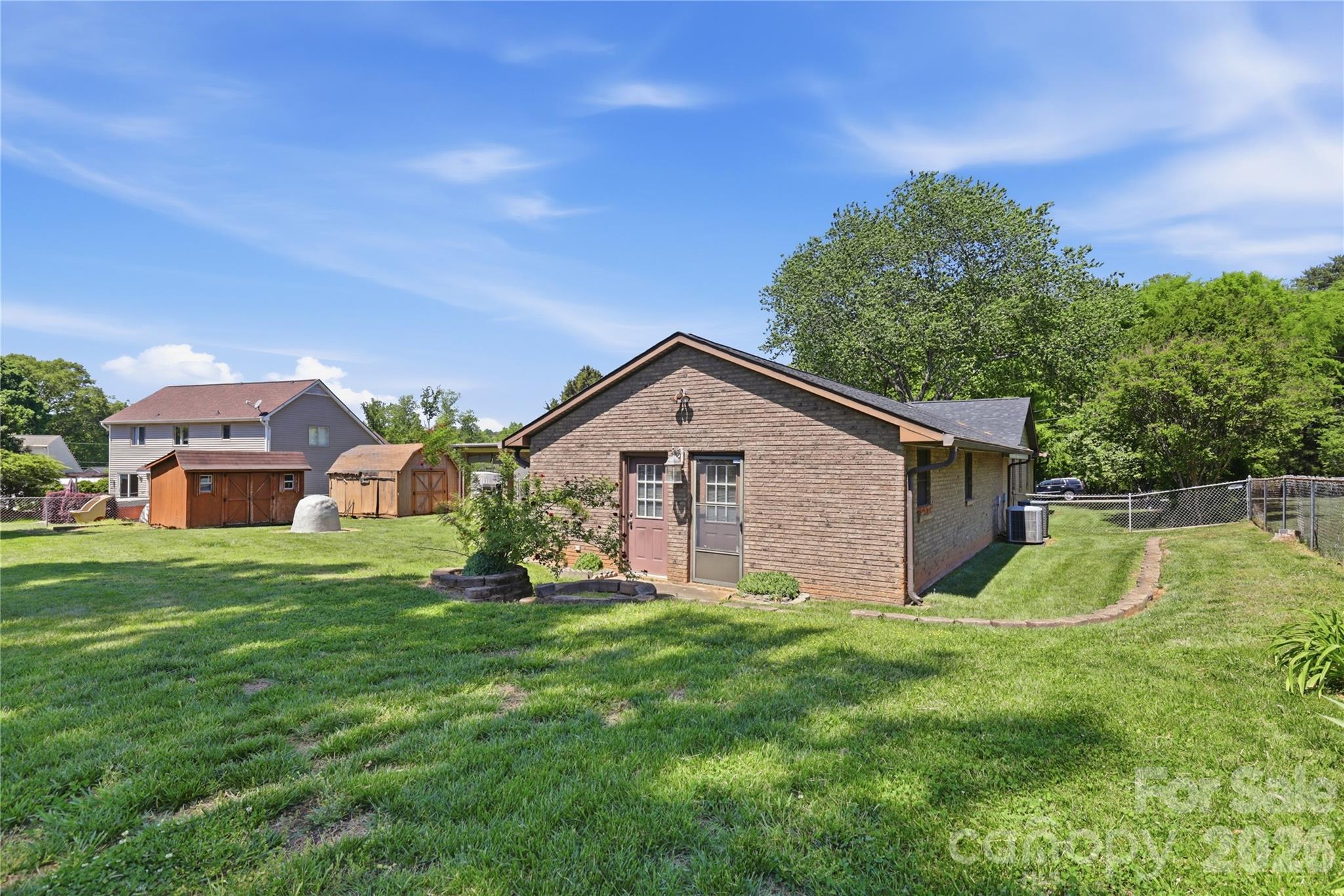 125 Southwood Park Road — Mooresville