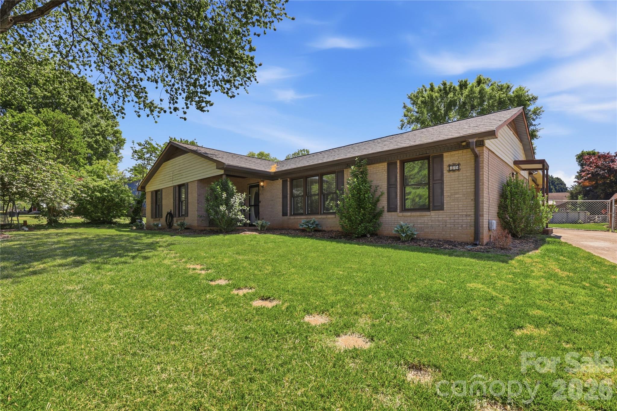 125 Southwood Park Road — Mooresville