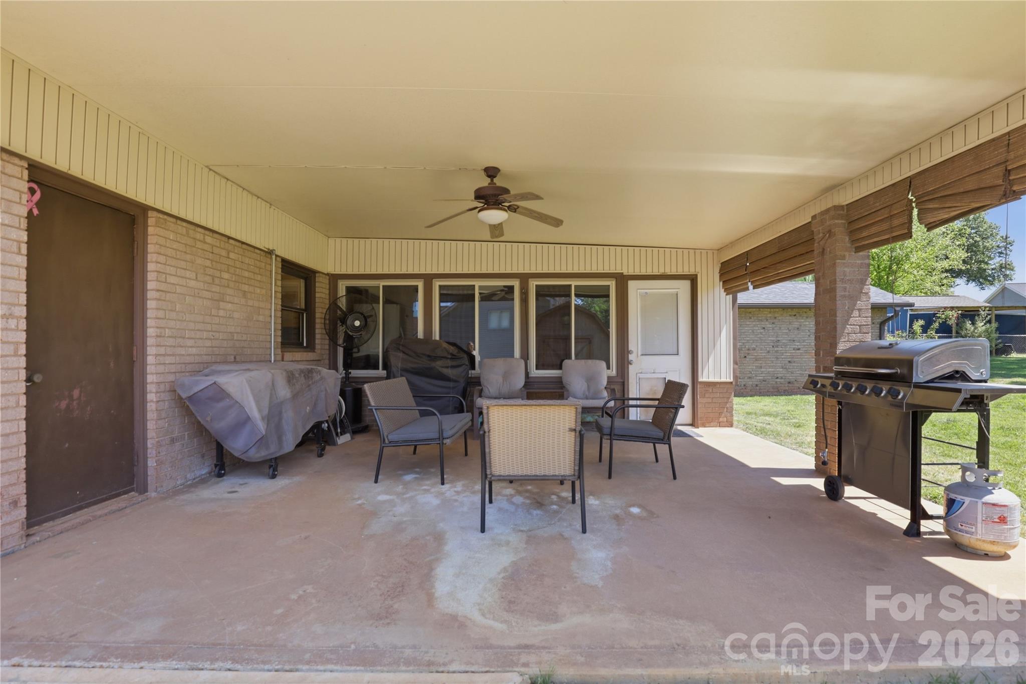 125 Southwood Park Road — Mooresville