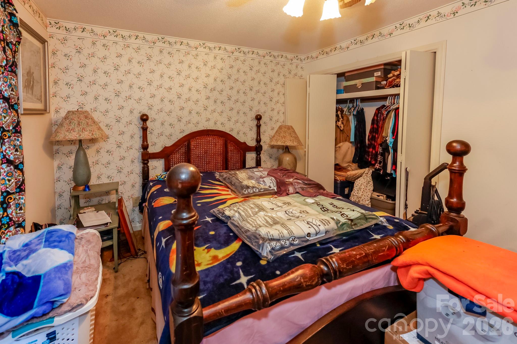 350 Morningstar Lake Road — Forest City
