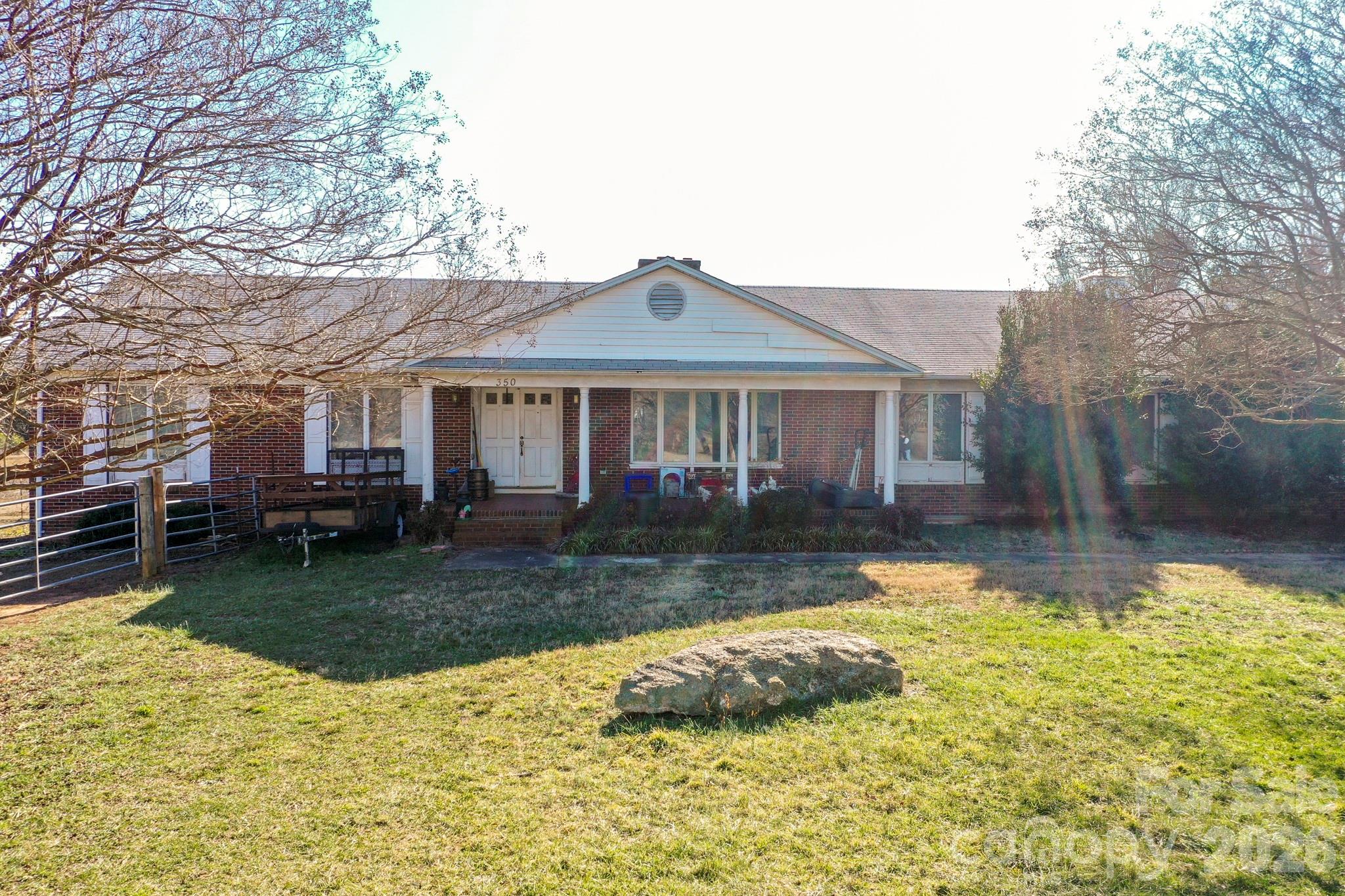 350 Morningstar Lake Road — Forest City