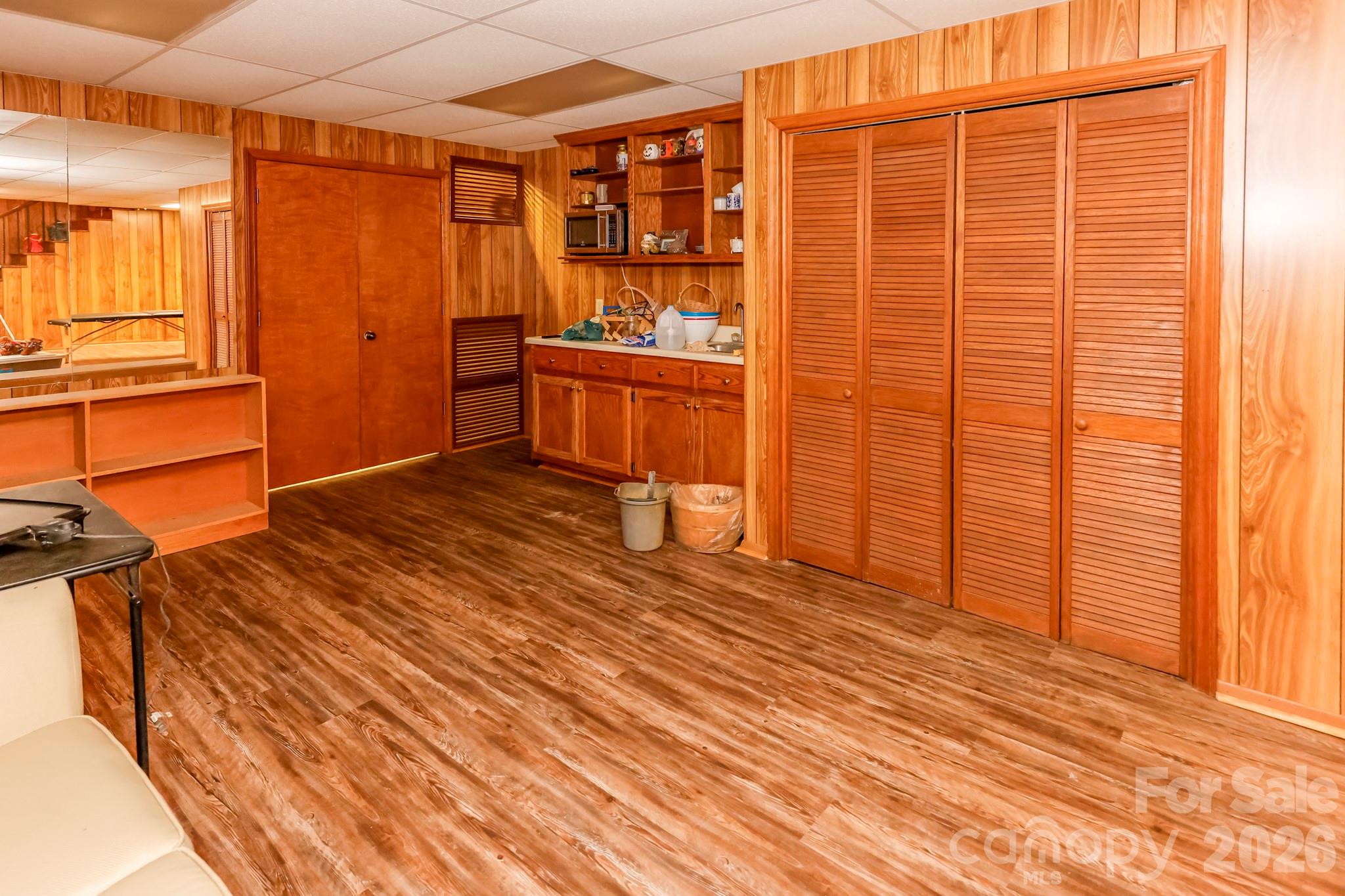 350 Morningstar Lake Road — Forest City