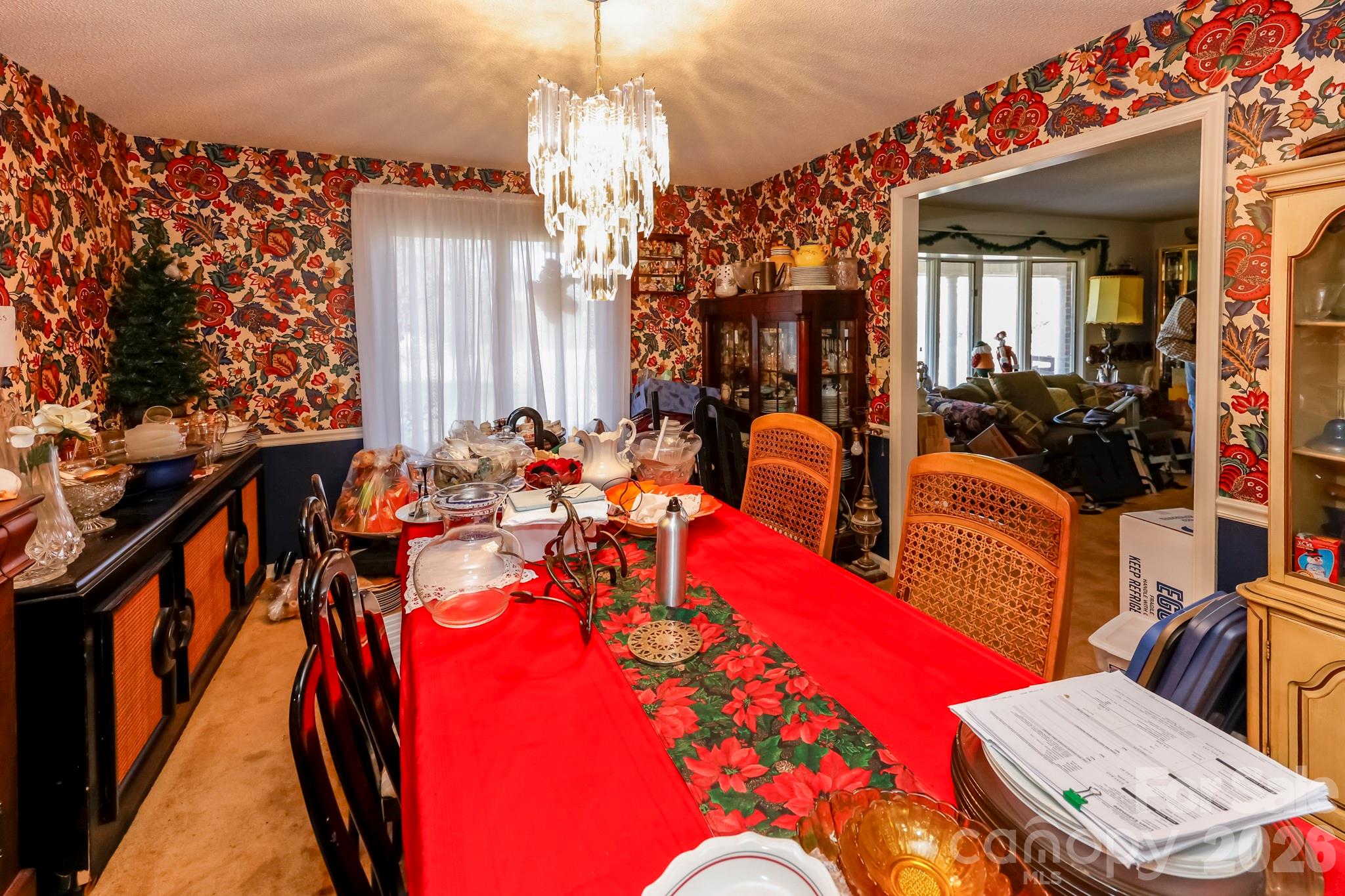 350 Morningstar Lake Road — Forest City