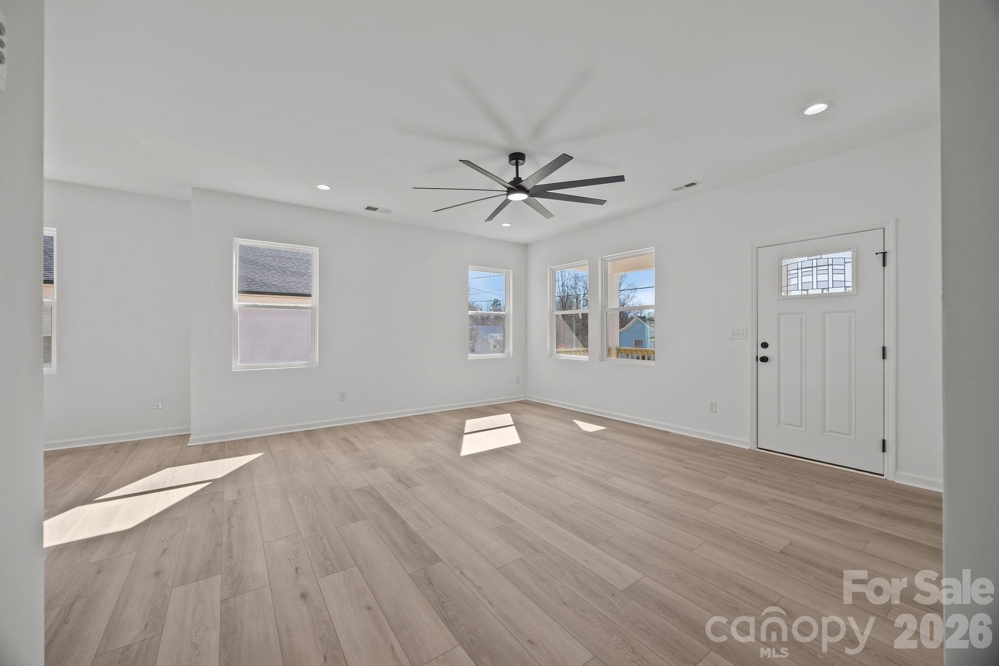 111 E Earnhardt Street — Salisbury