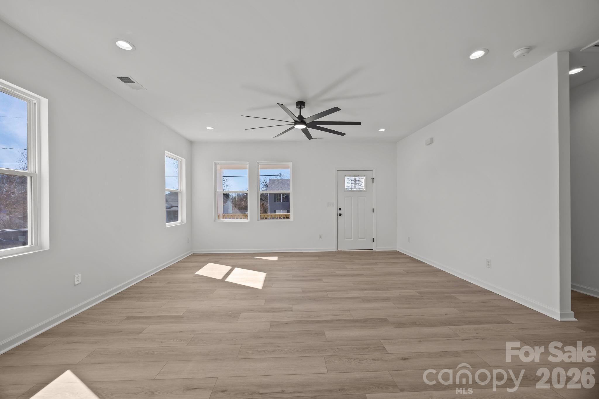 111 E Earnhardt Street — Salisbury