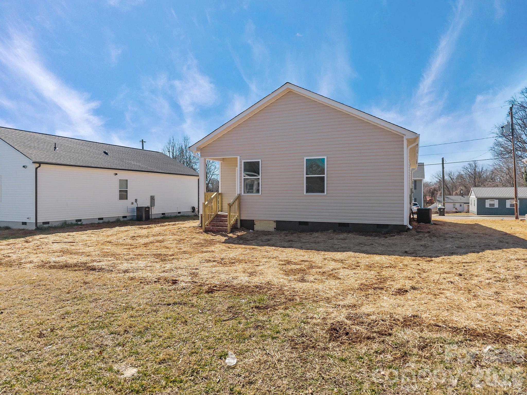 111 E Earnhardt Street — Salisbury