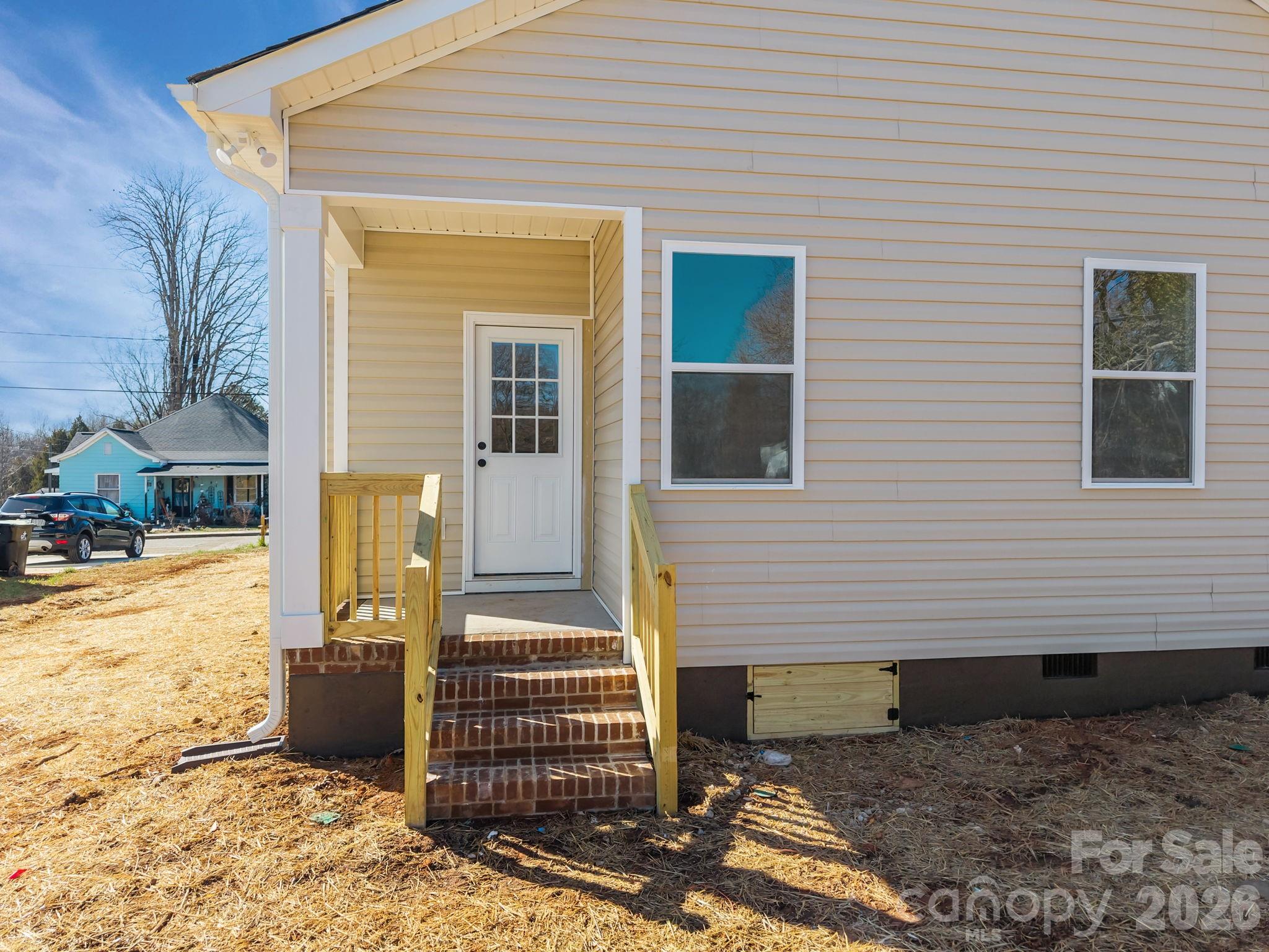 111 E Earnhardt Street — Salisbury