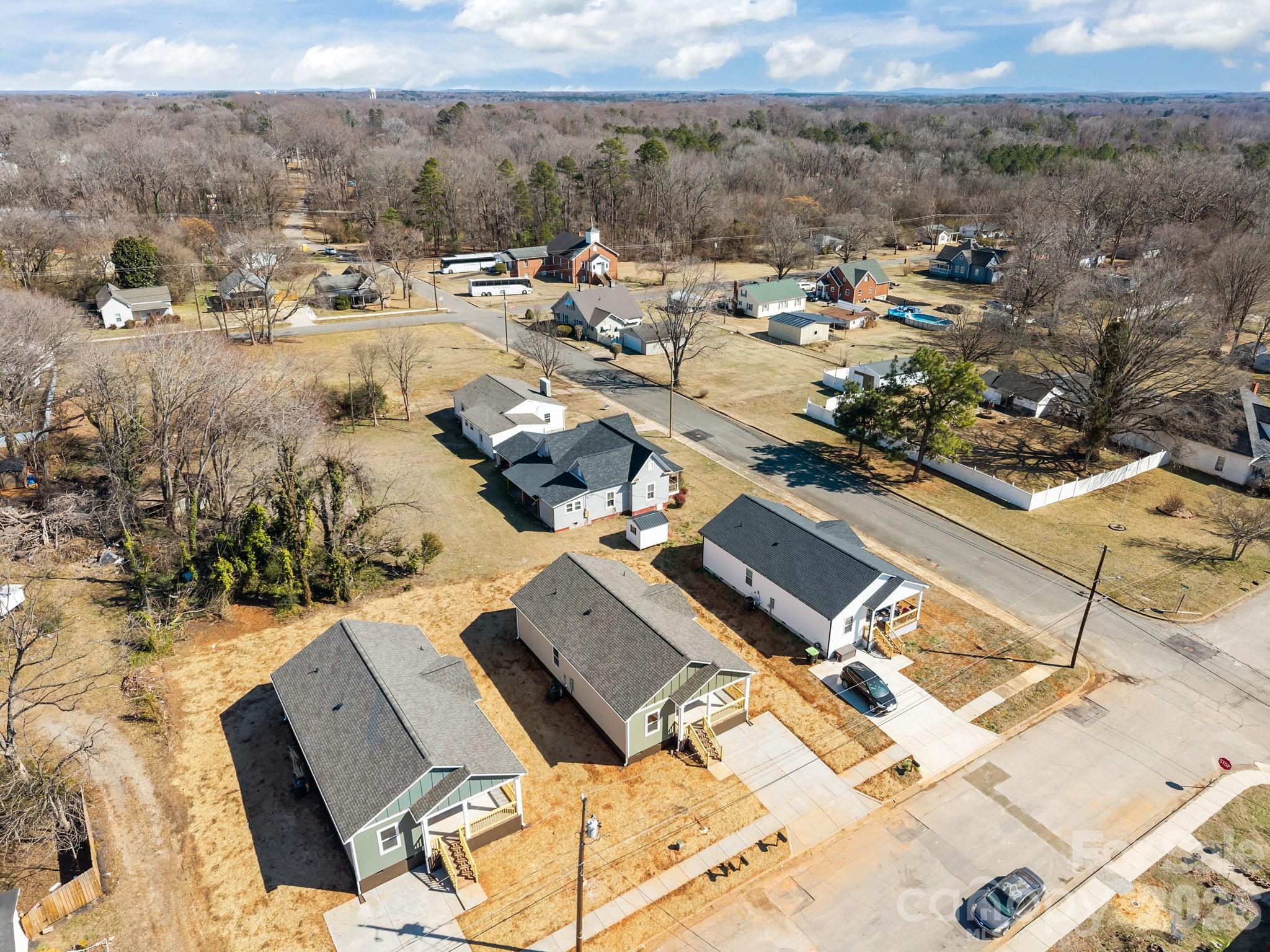 111 E Earnhardt Street — Salisbury