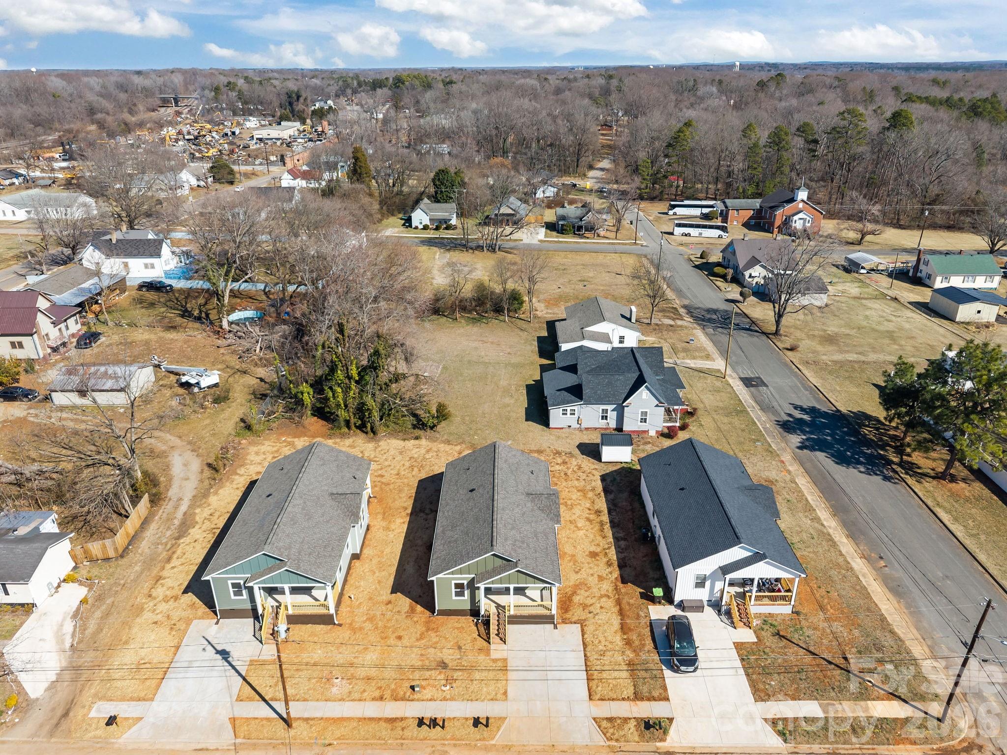 111 E Earnhardt Street — Salisbury