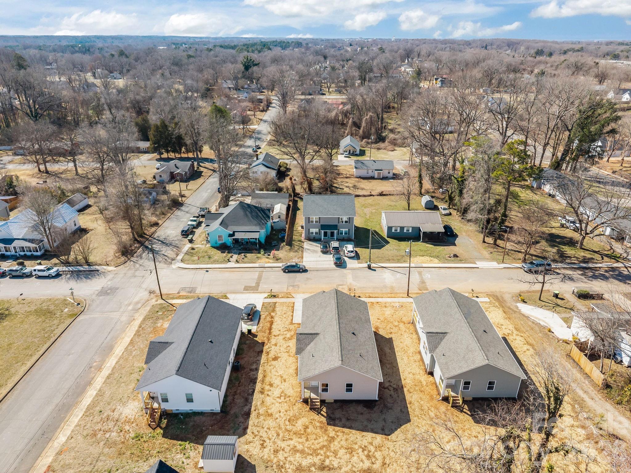 111 E Earnhardt Street — Salisbury