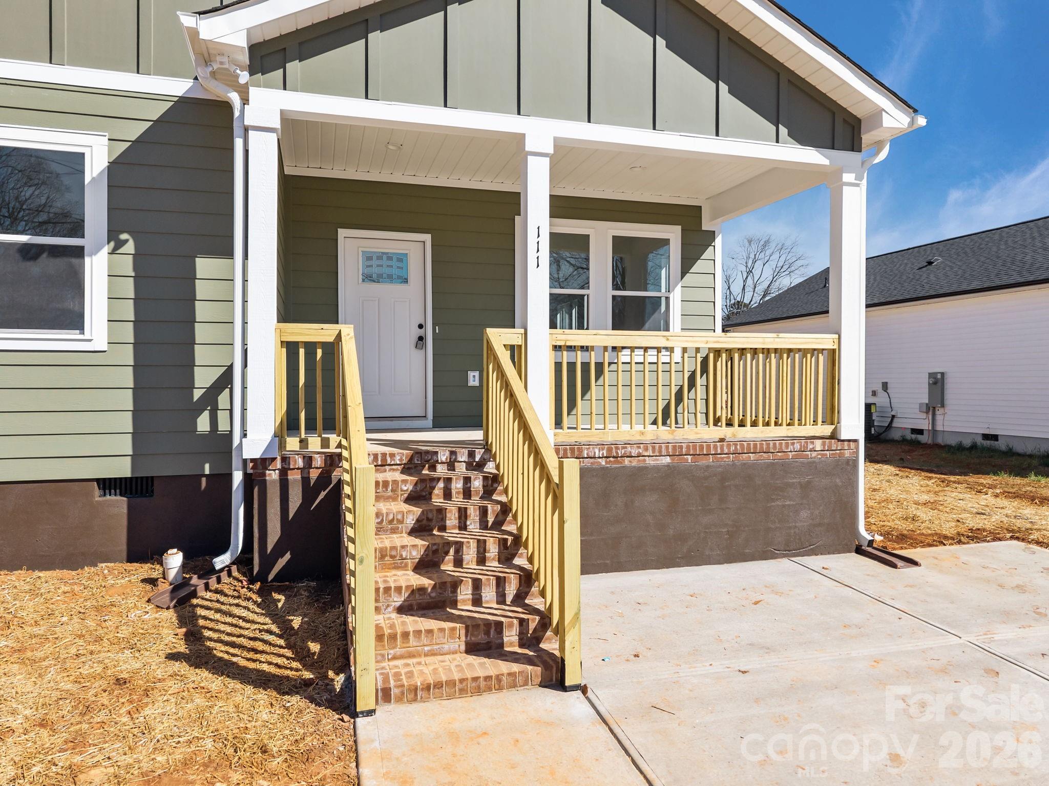 111 E Earnhardt Street — Salisbury