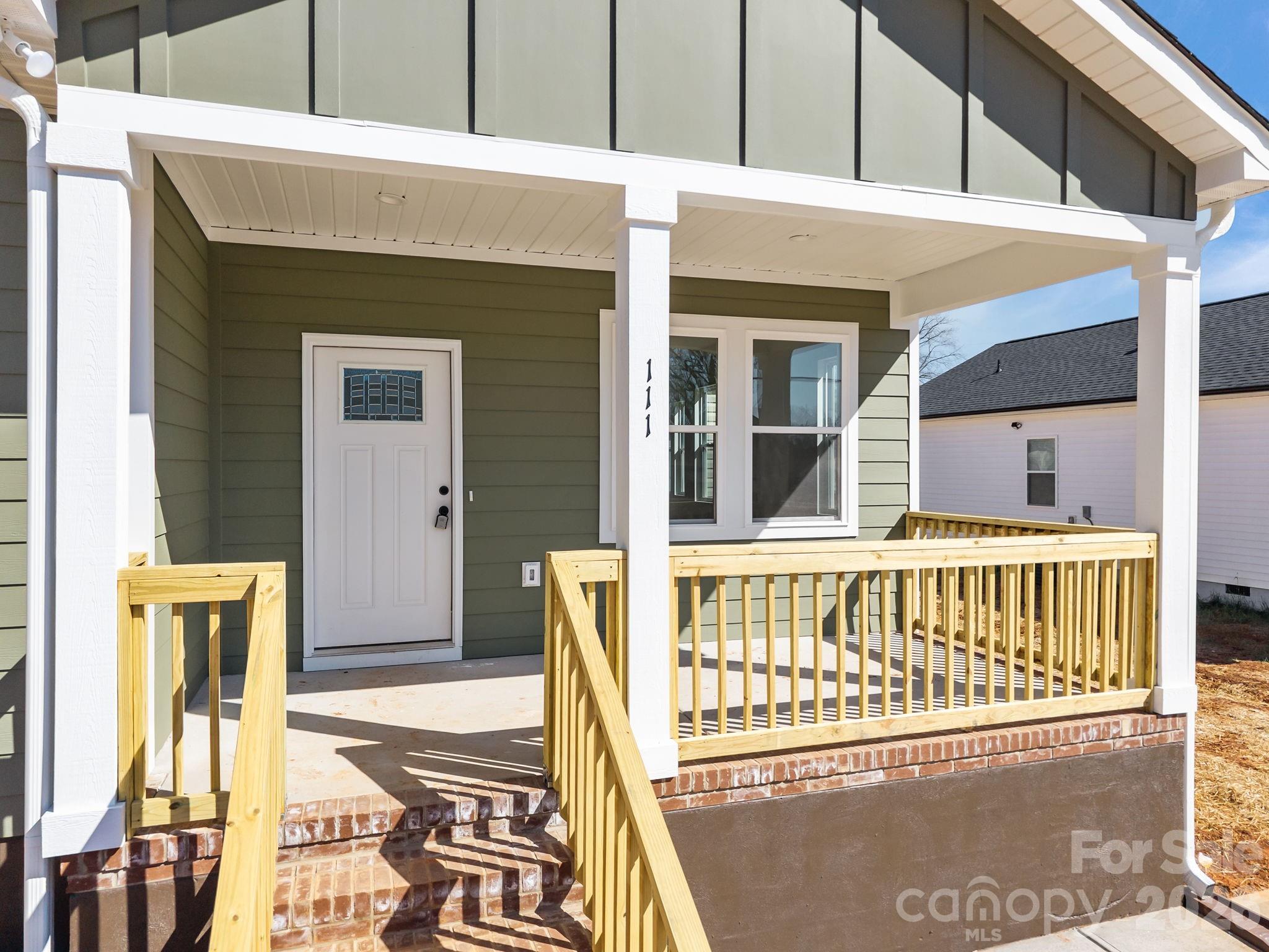 111 E Earnhardt Street — Salisbury