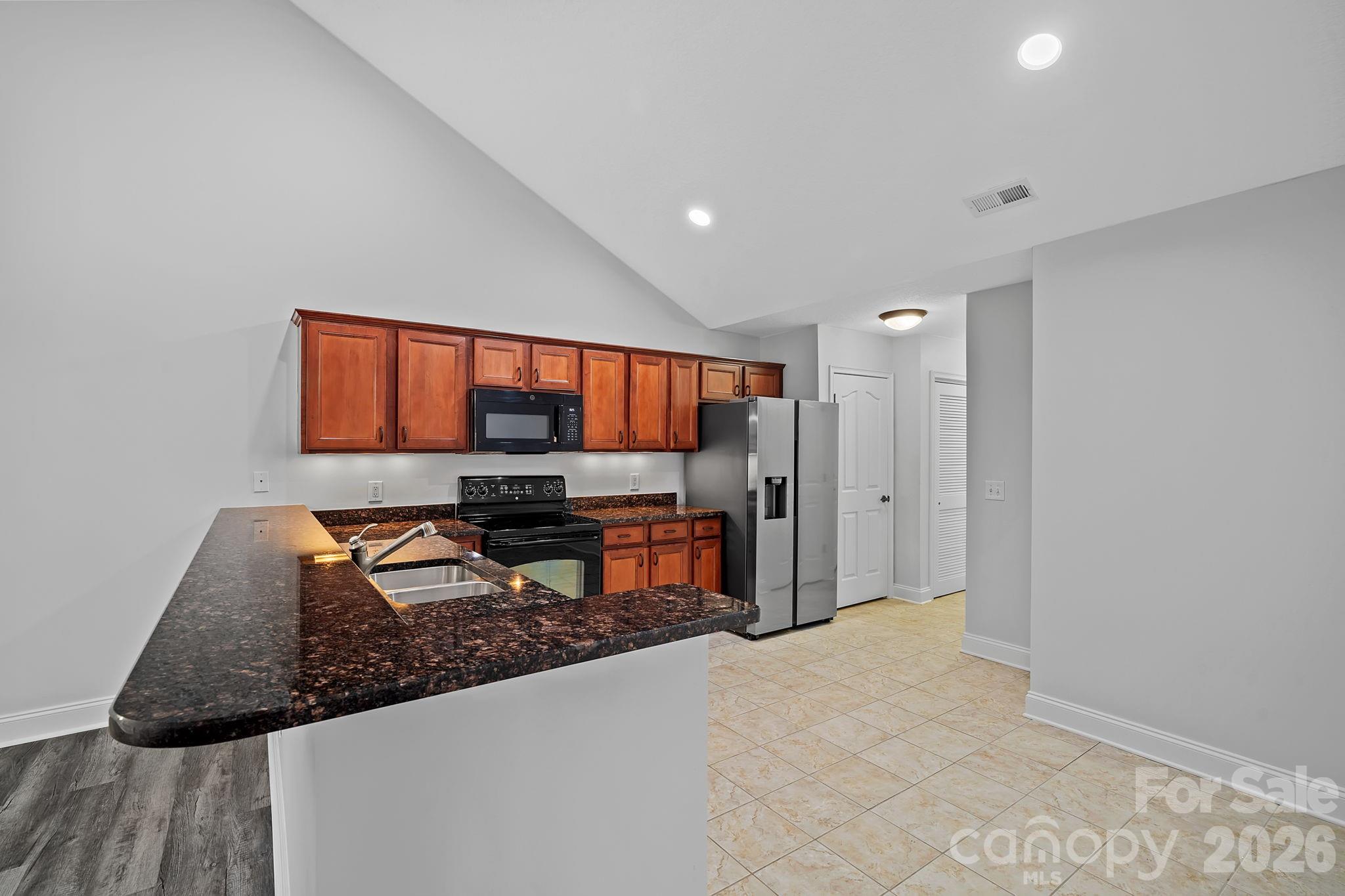 6 Mountain Meadow Circle — Weaverville