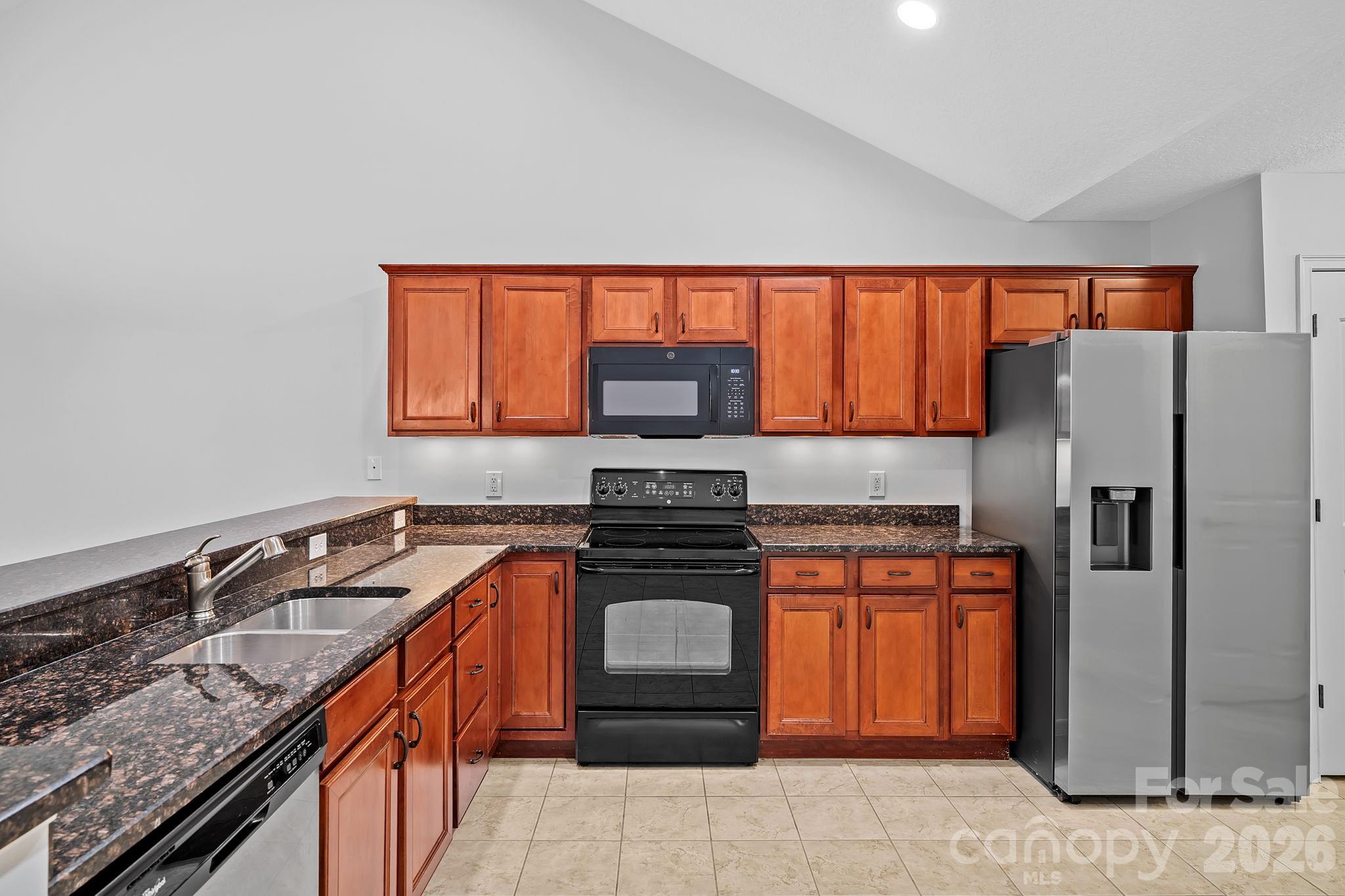 6 Mountain Meadow Circle — Weaverville