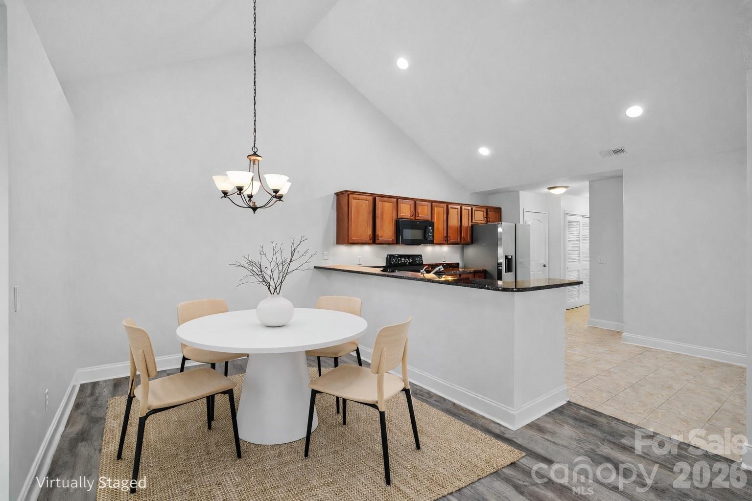 6 Mountain Meadow Circle — Weaverville