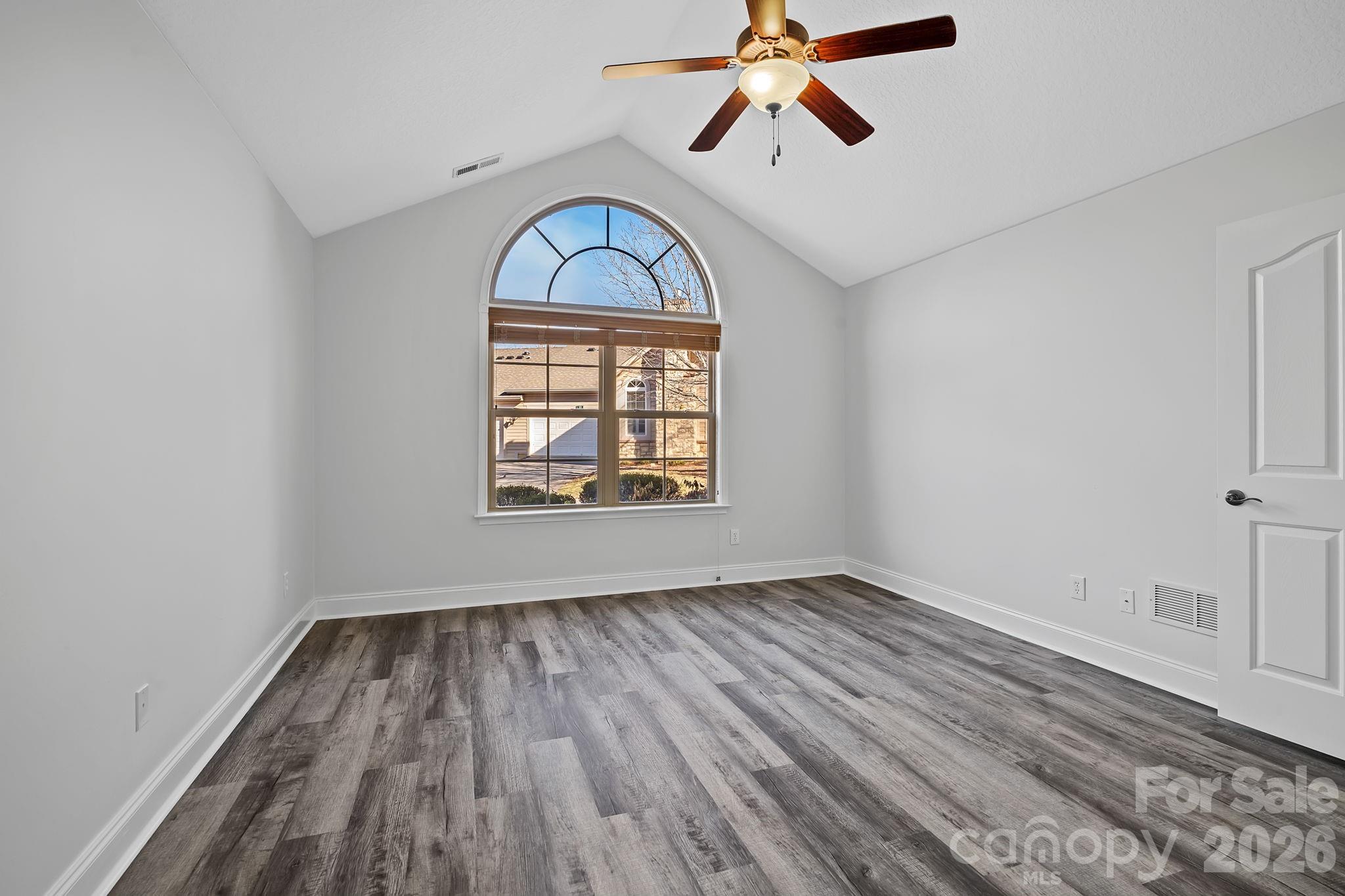 6 Mountain Meadow Circle — Weaverville