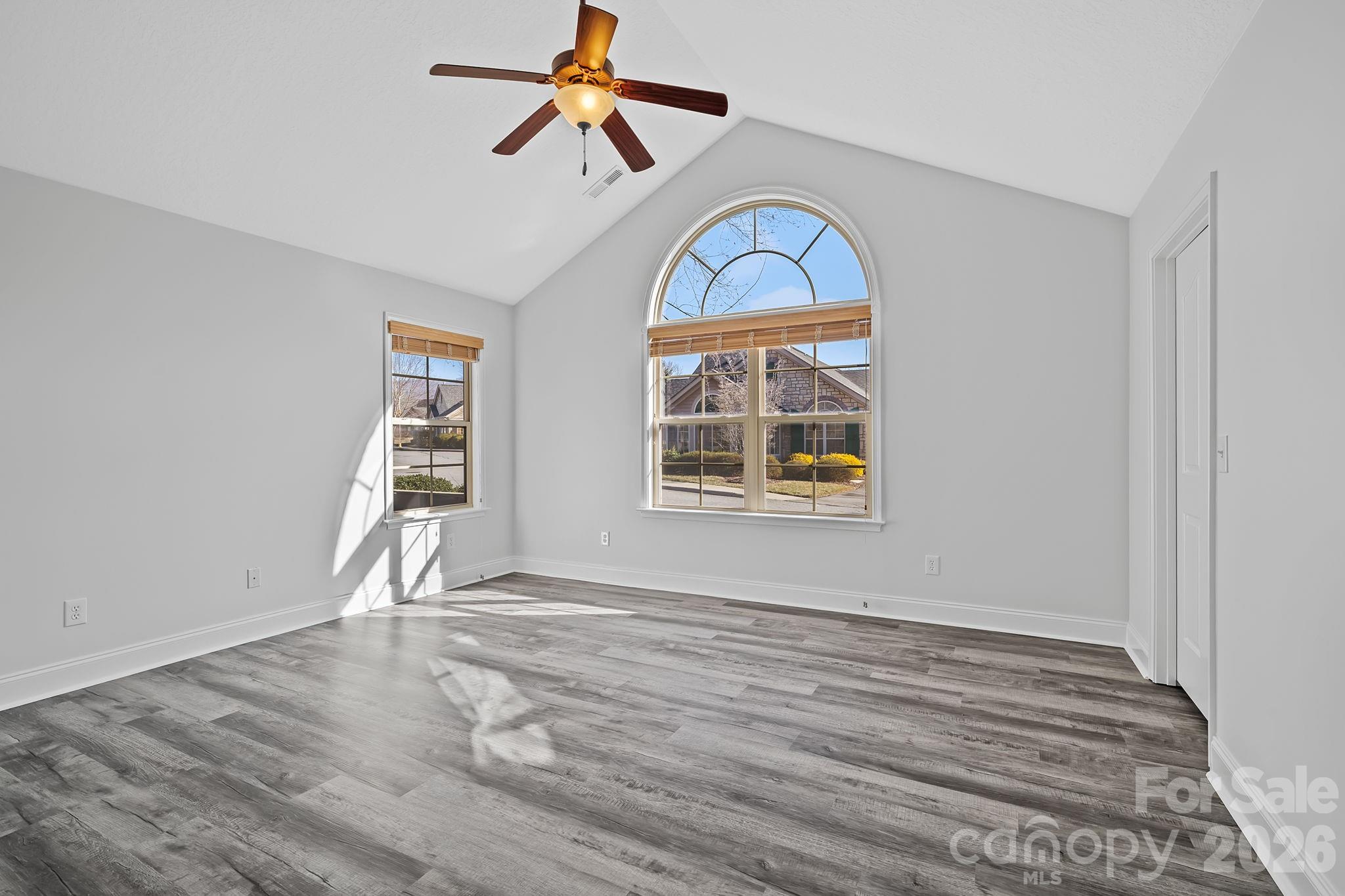 6 Mountain Meadow Circle — Weaverville