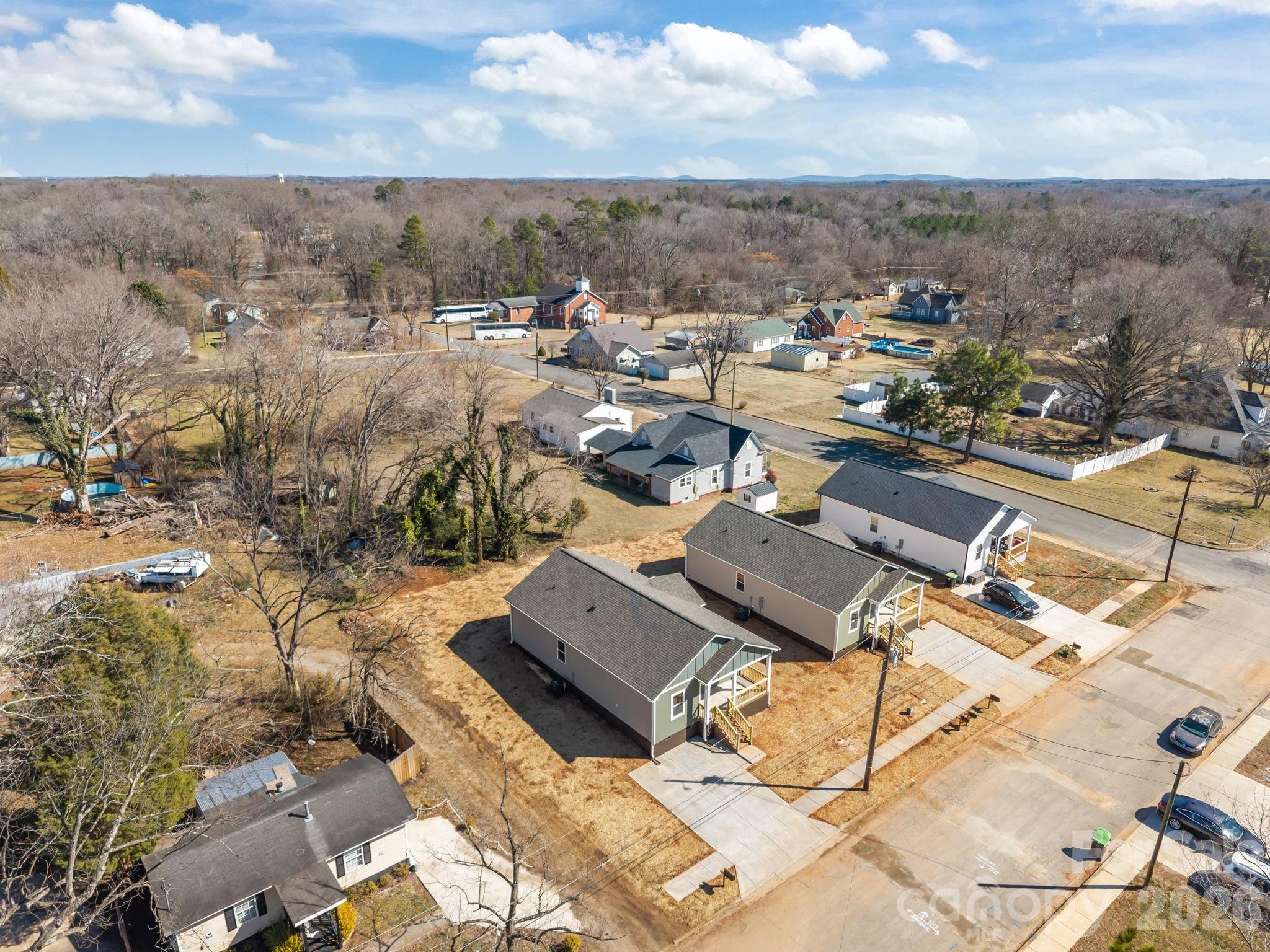 109 E Earnhardt Street — Salisbury