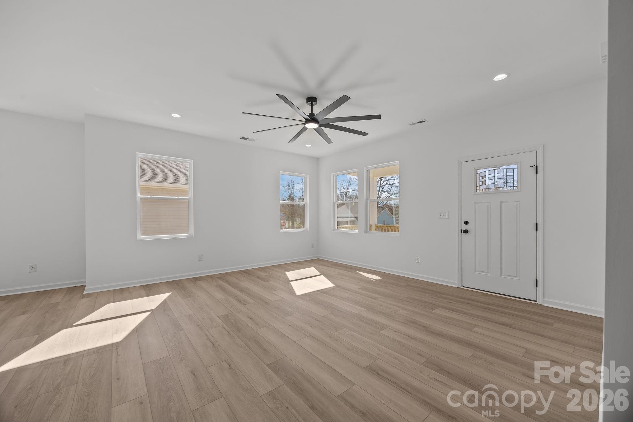 109 E Earnhardt Street — Salisbury