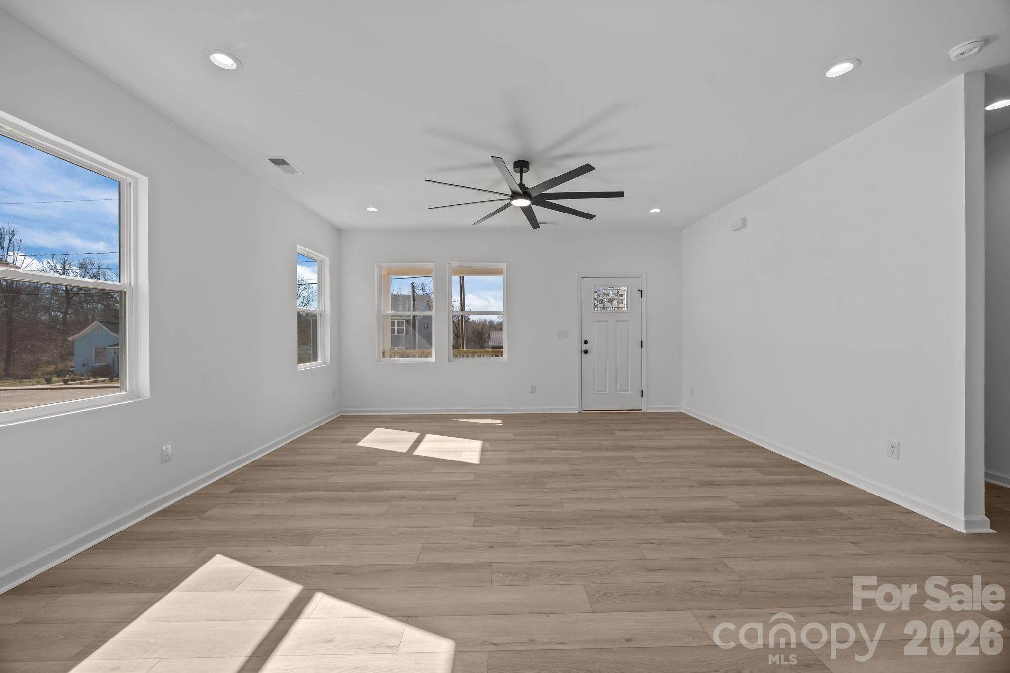 109 E Earnhardt Street — Salisbury