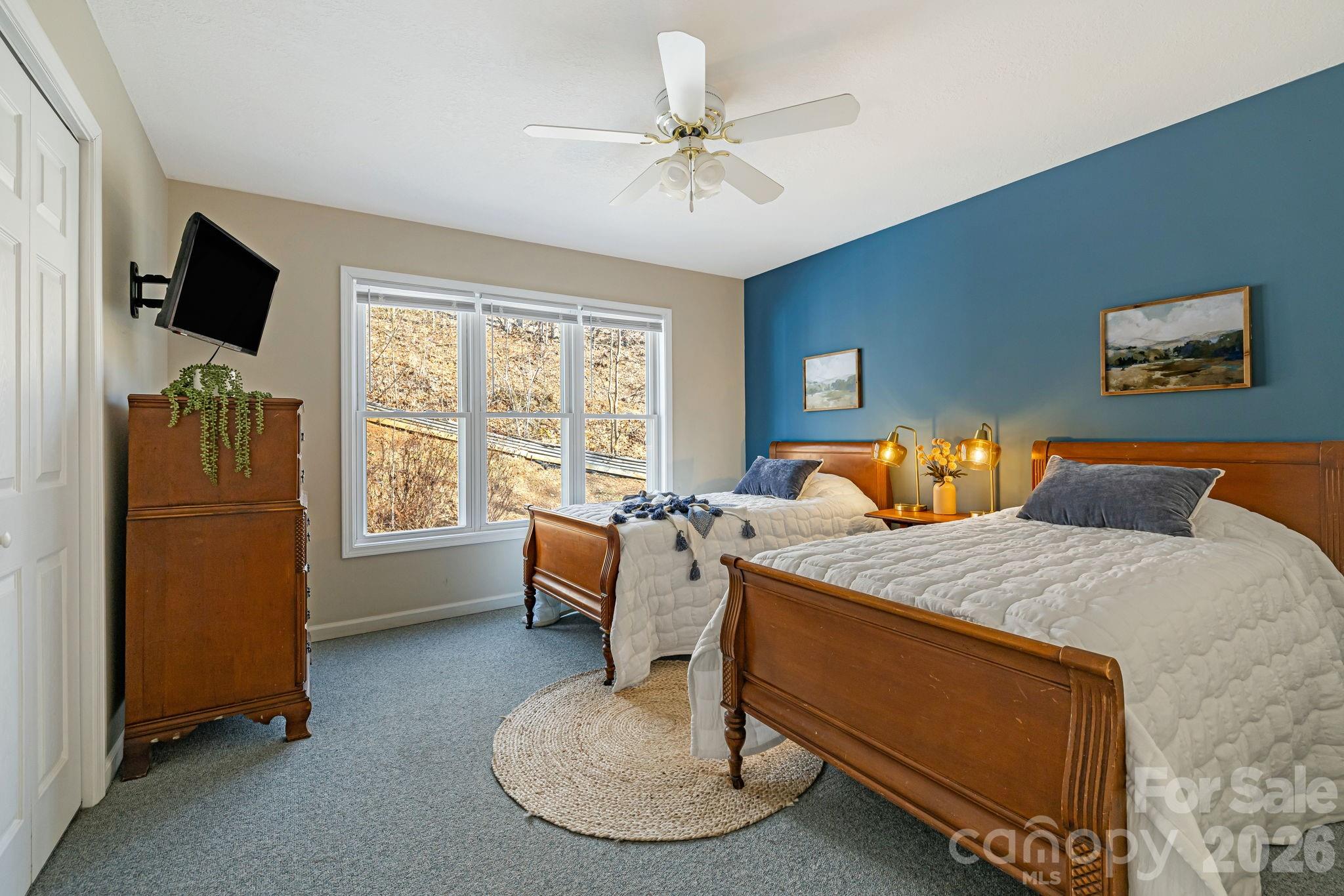 269 Woodstock Drive — Burnsville
