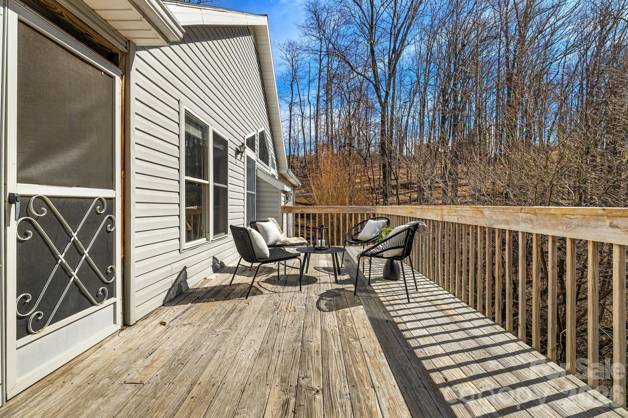 269 Woodstock Drive — Burnsville