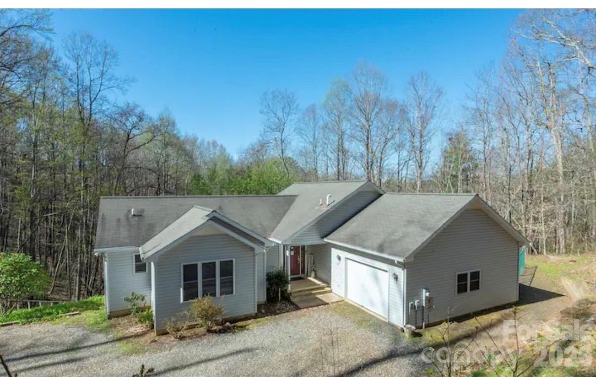 269 Woodstock Drive — Burnsville