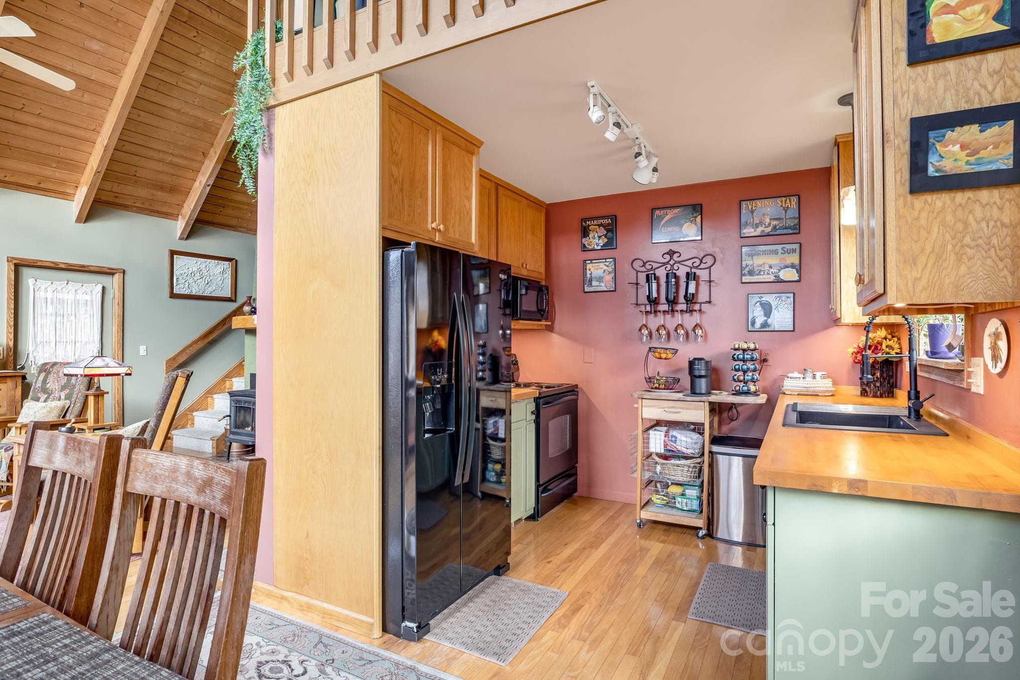 170 Wonderwood Lane — Clyde