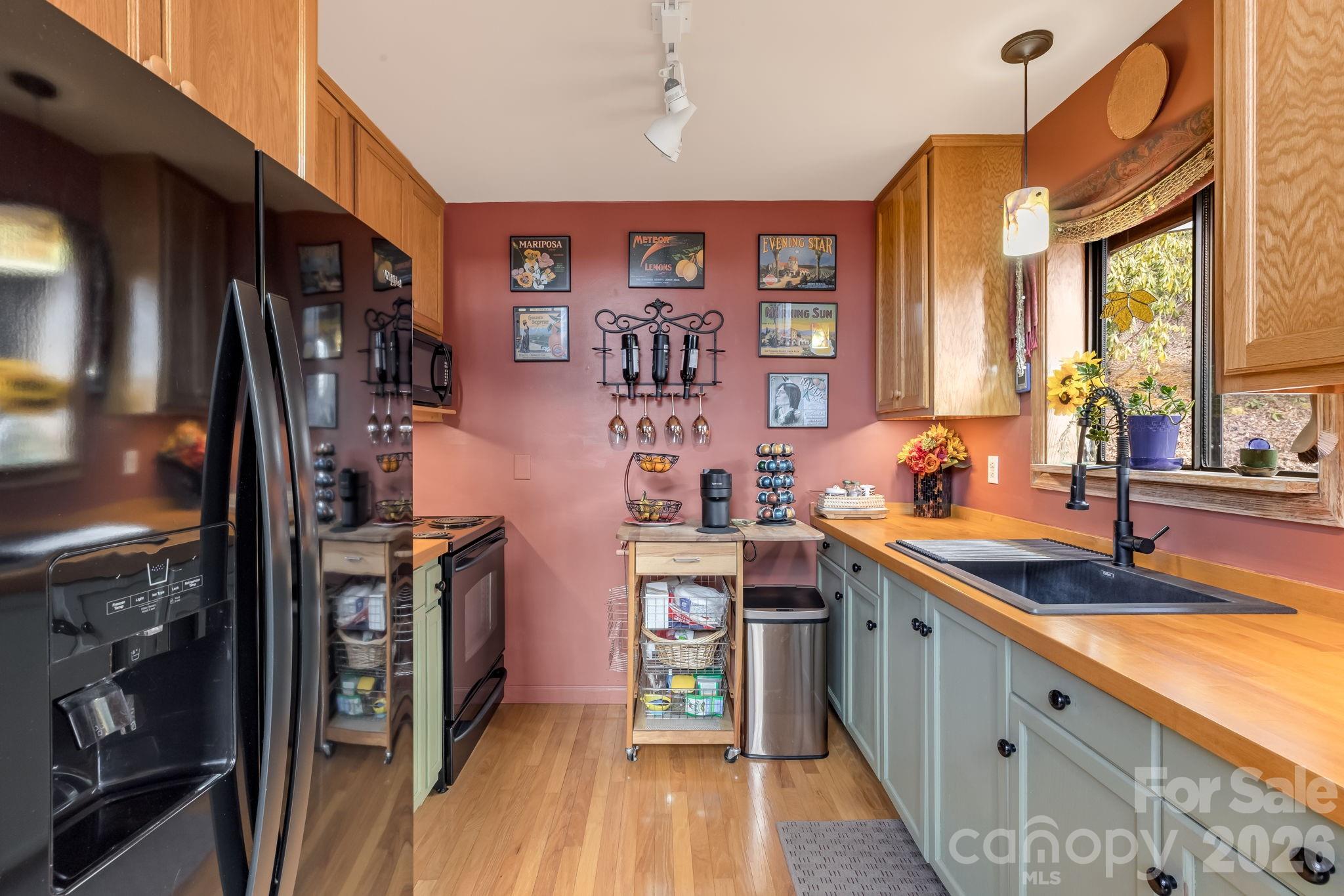 170 Wonderwood Lane — Clyde