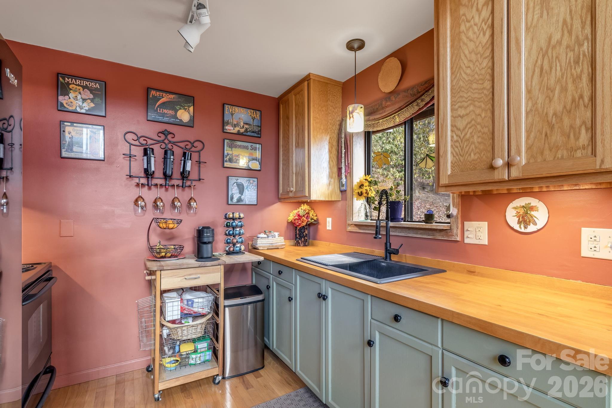 170 Wonderwood Lane — Clyde