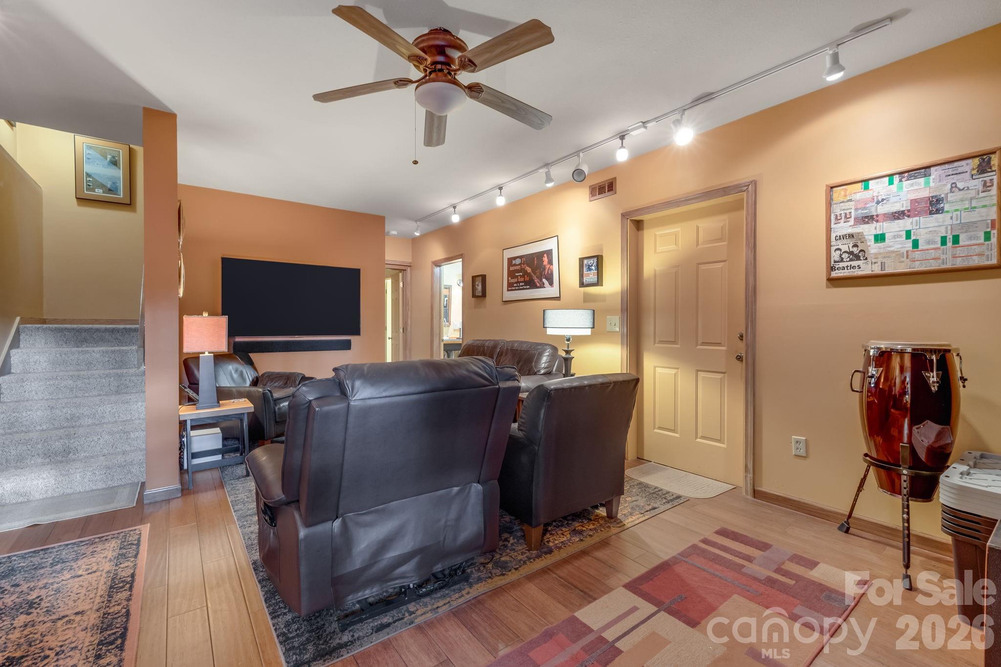 170 Wonderwood Lane — Clyde
