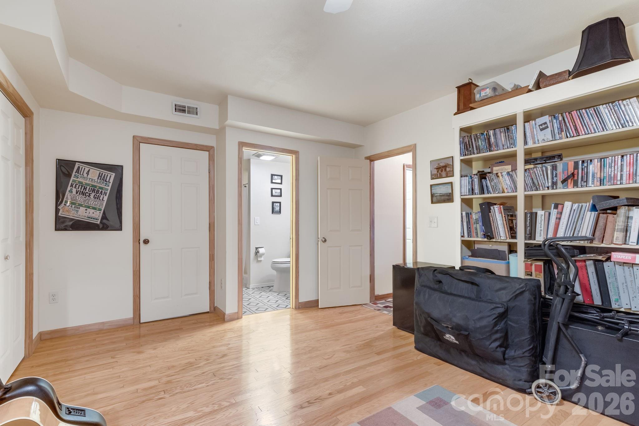 170 Wonderwood Lane — Clyde
