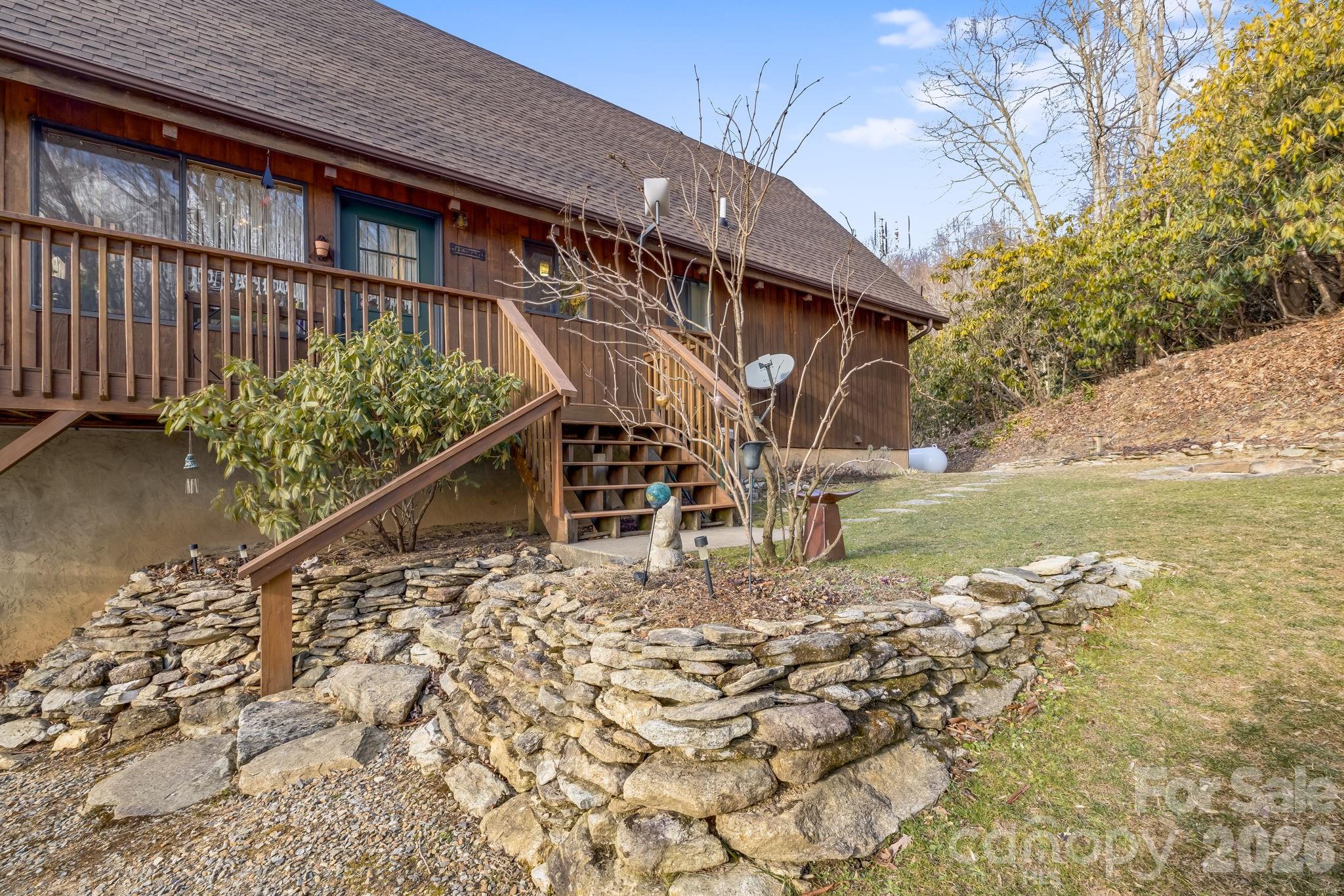 170 Wonderwood Lane — Clyde