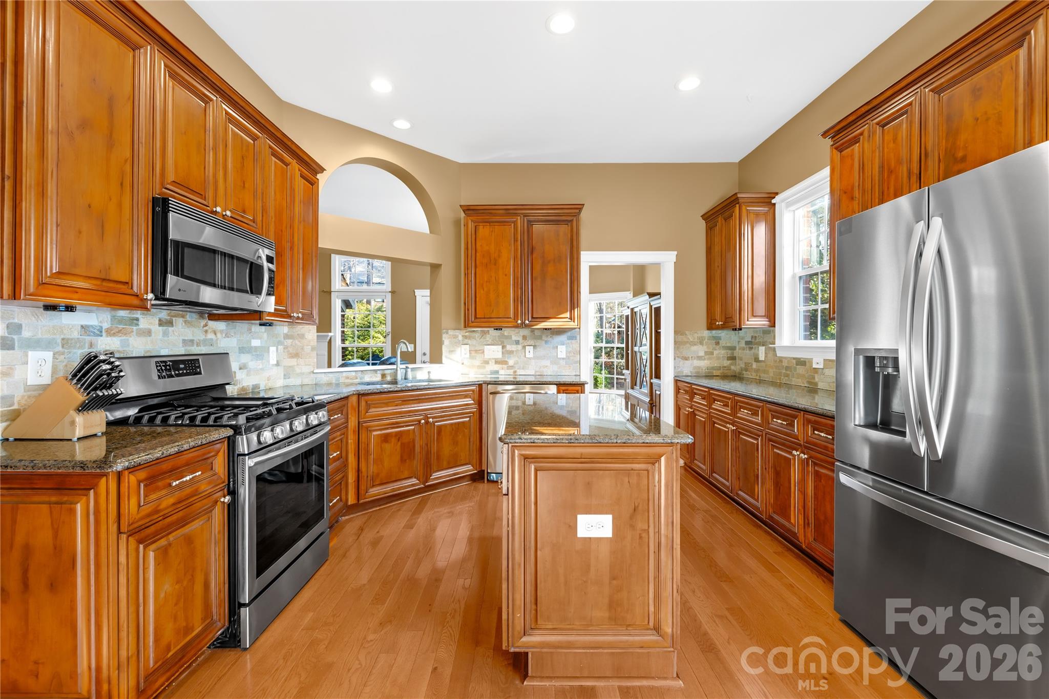 9325 Brown Gelly Drive — Huntersville