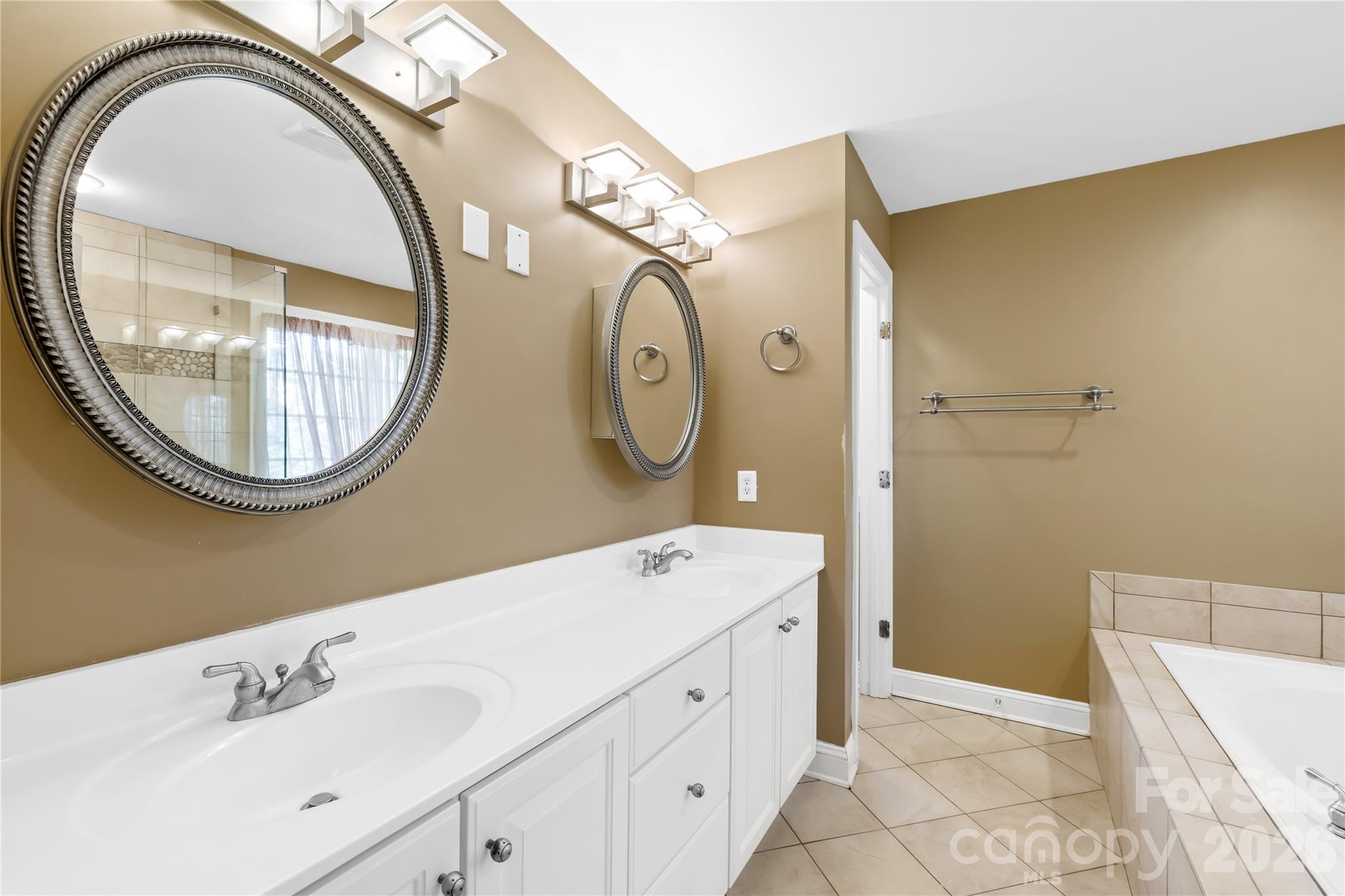 9325 Brown Gelly Drive — Huntersville