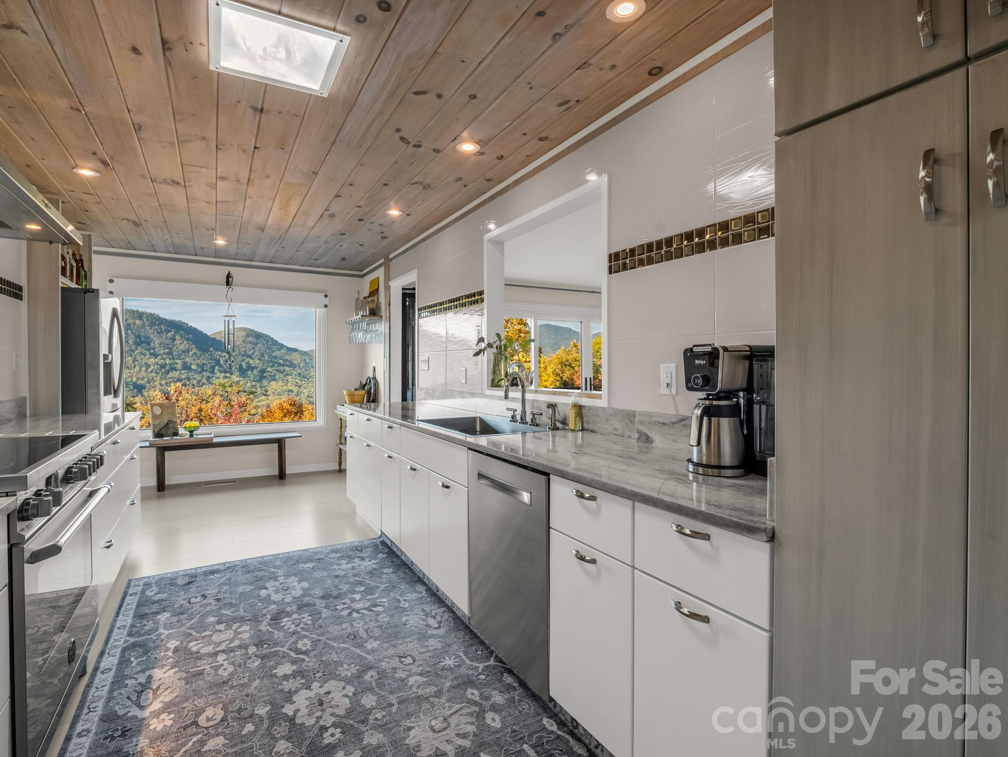 200 Piney Mountain Road — Tryon