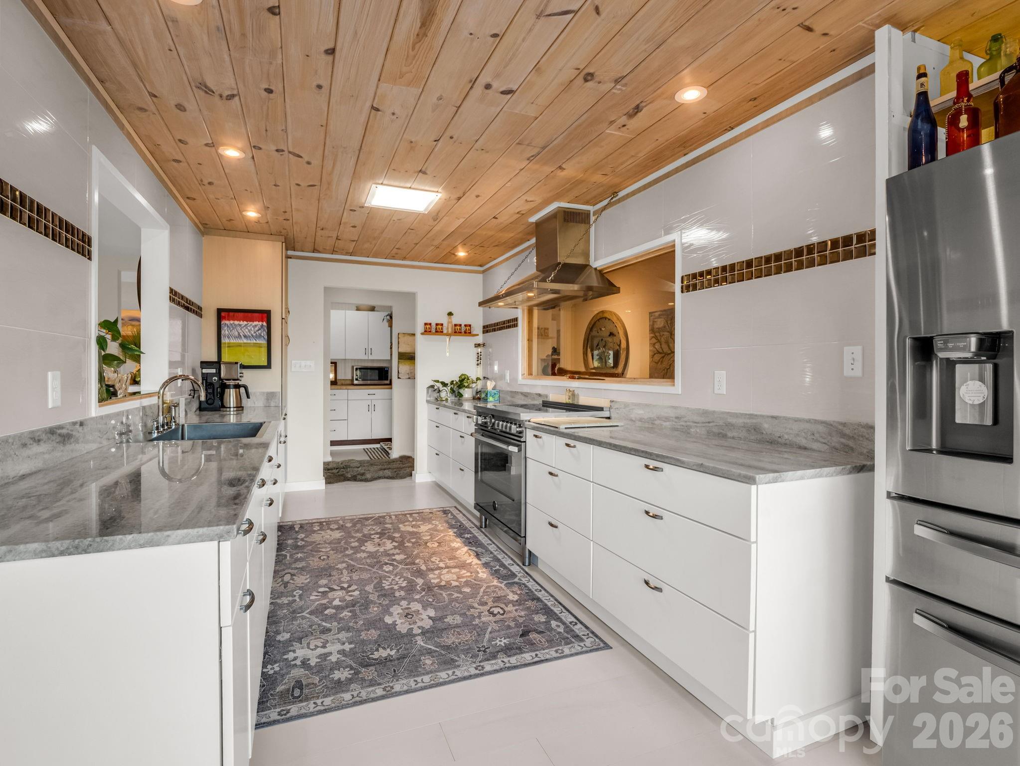 200 Piney Mountain Road — Tryon